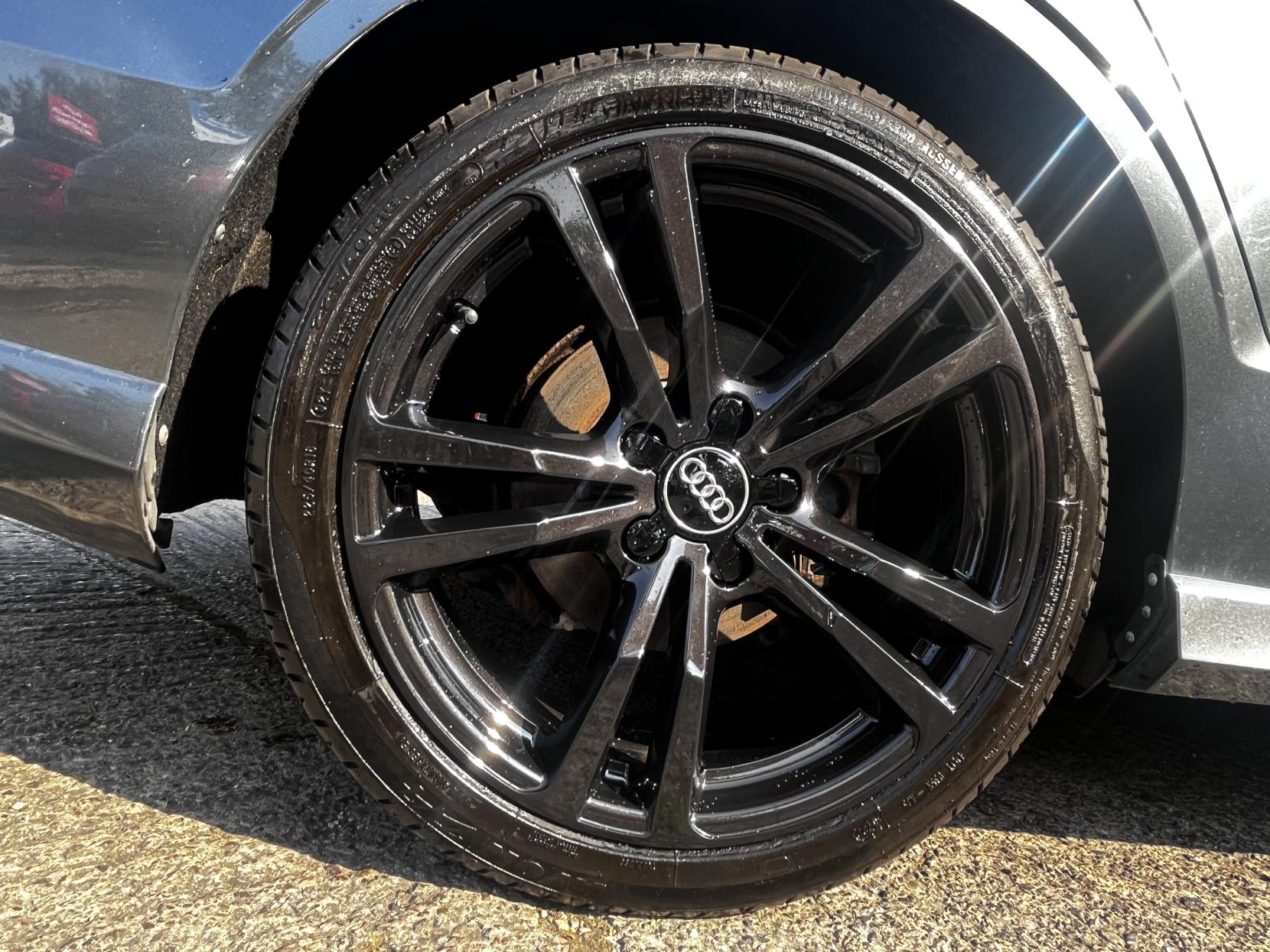 Audi A3 2.0 TDI S line Saloon 4dr Diesel S Tronic Auto 6Spd quattro Euro 6 (s/s) (184 ps)