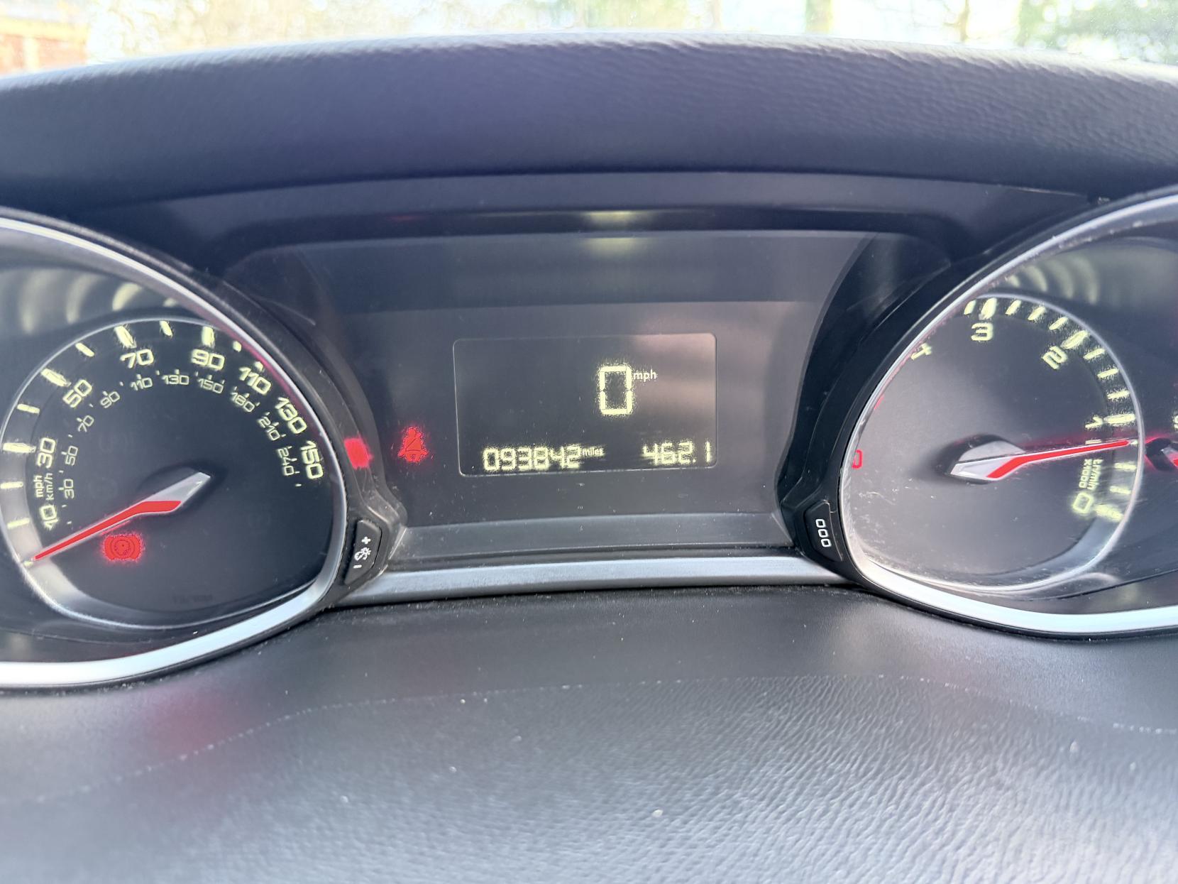 Peugeot 308 1.6 BlueHDi Allure Hatchback 5dr Diesel Manual Euro 6 (s/s) (120 ps)