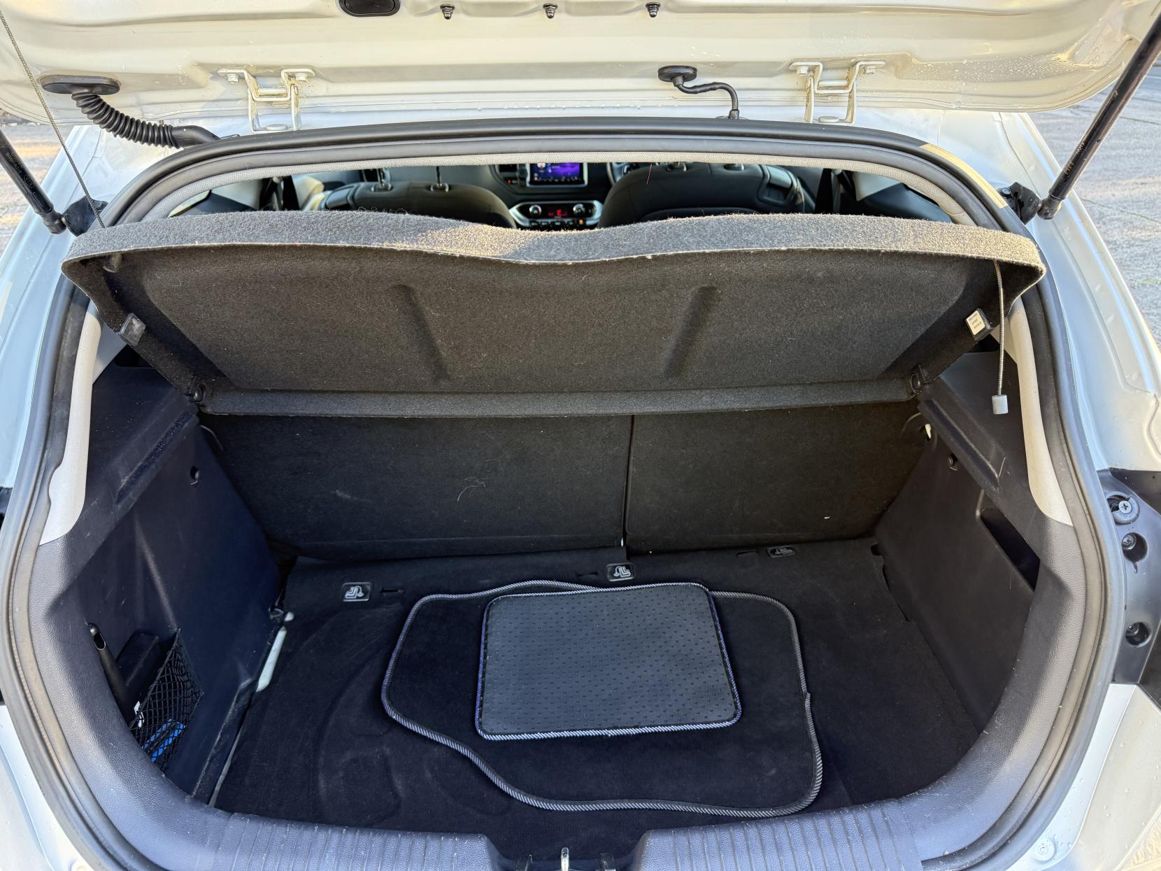 Kia Rio 1.4 CRDi EcoDynamics 3 Hatchback 3dr Diesel Manual Euro 5 (s/s) (89 bhp)