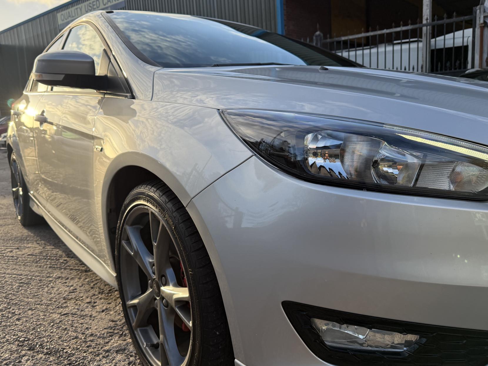 Ford Focus 1.0T EcoBoost ST-Line X Hatchback 5dr Petrol Manual Euro 6 (s/s) (140 ps)