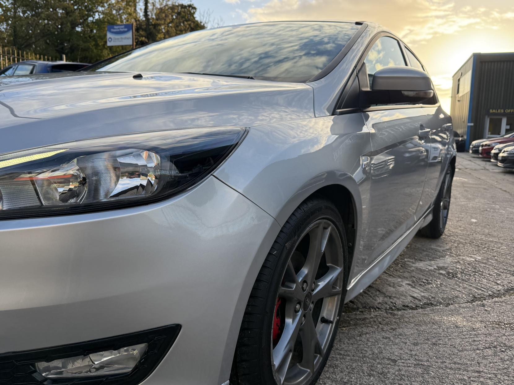 Ford Focus 1.0T EcoBoost ST-Line X Hatchback 5dr Petrol Manual Euro 6 (s/s) (140 ps)