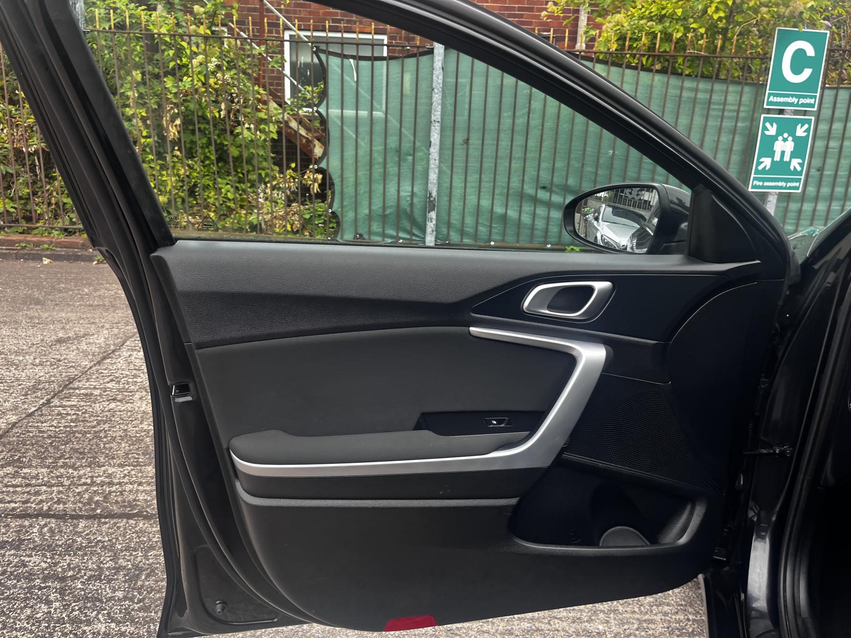 Kia Ceed 1.6 CRDi ECO 2 Sportswagon 5dr Diesel Manual Euro 6 (s/s) (114 bhp)