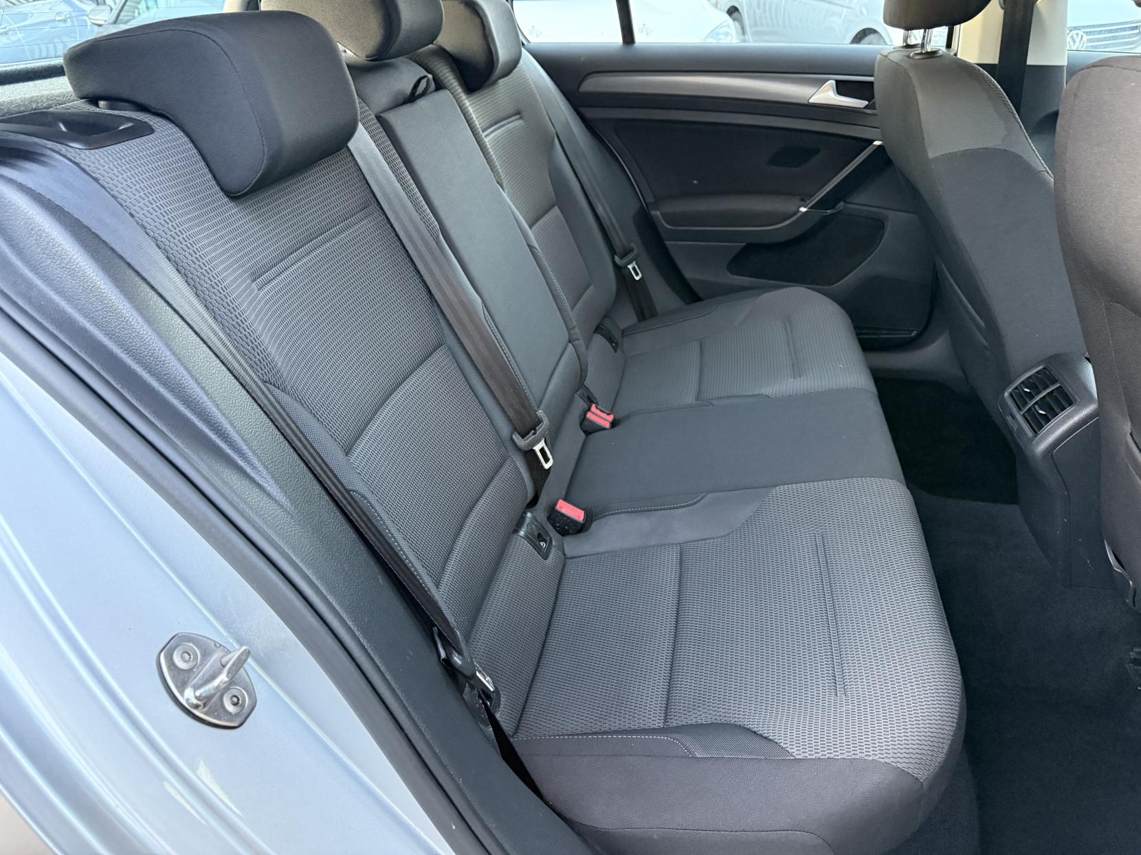 Volkswagen Golf 1.5 TSI EVO SE Nav Hatchback 5dr Petrol Manual Euro 6 (s/s) (150 ps)