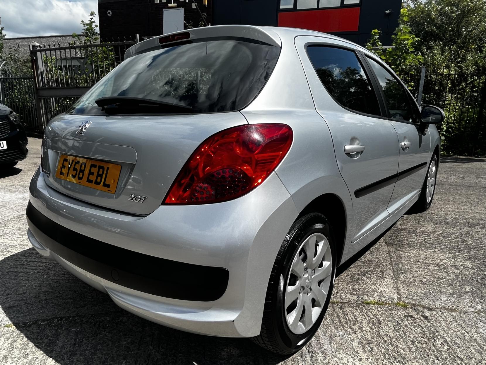 Peugeot 207 1.4 HDi S Hatchback 5dr Diesel Manual (a/c) (117 g/km, 68 bhp)