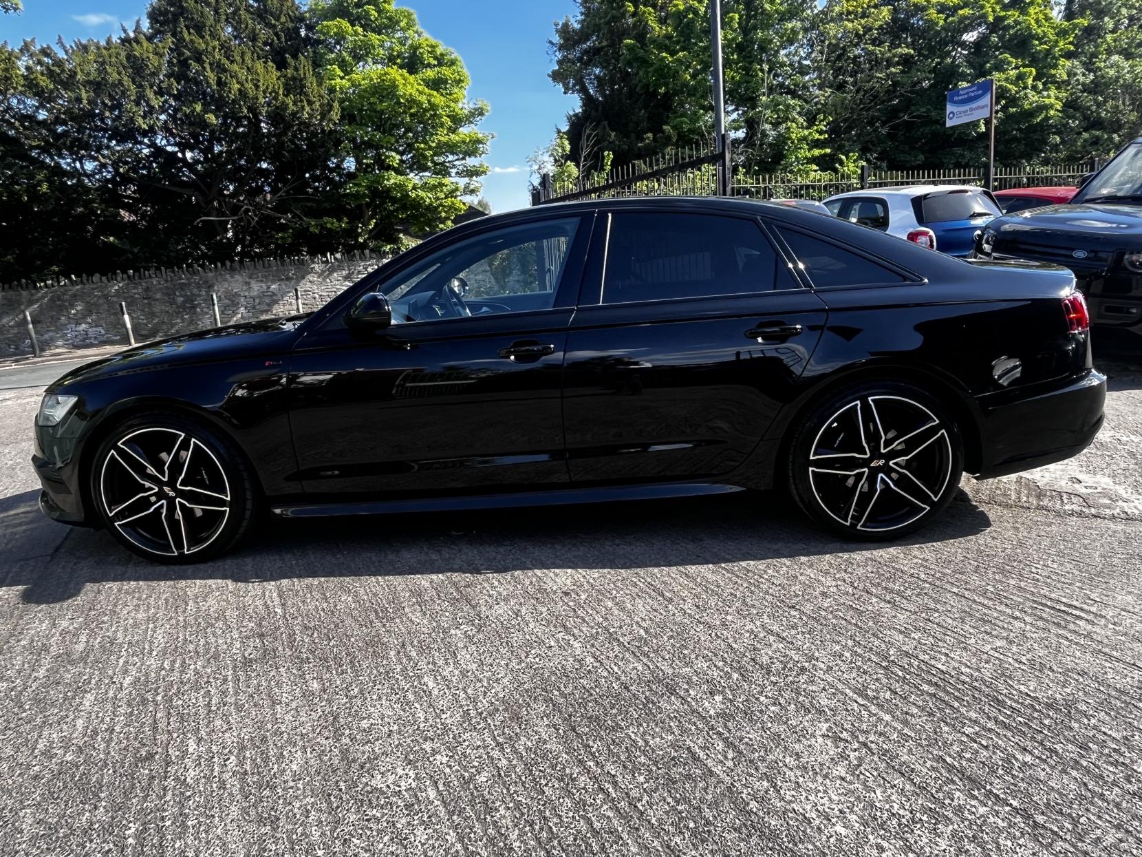 Audi A6 Saloon 2.0 TDI ultra Black Edition Saloon 4dr Diesel S Tronic Euro 6 (s/s) (190 ps)