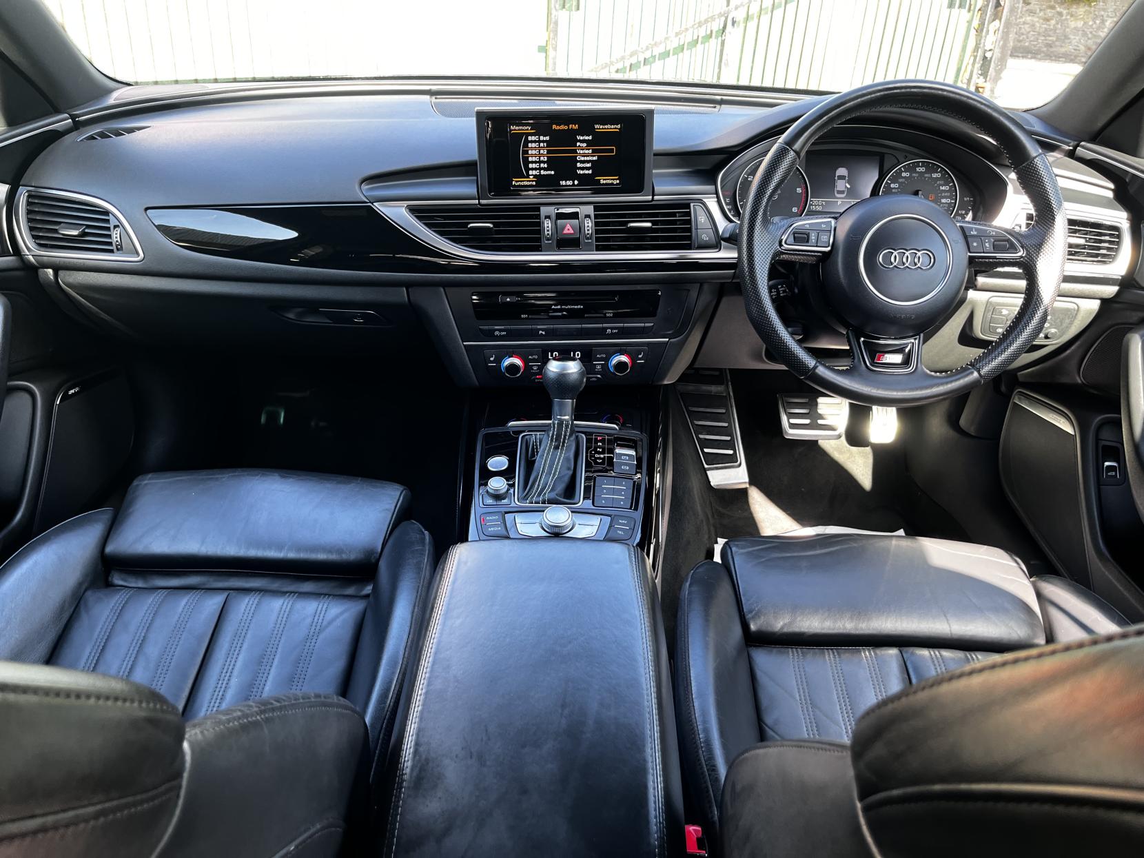 Audi A6 Saloon 2.0 TDI ultra Black Edition Saloon 4dr Diesel S Tronic Euro 6 (s/s) (190 ps)