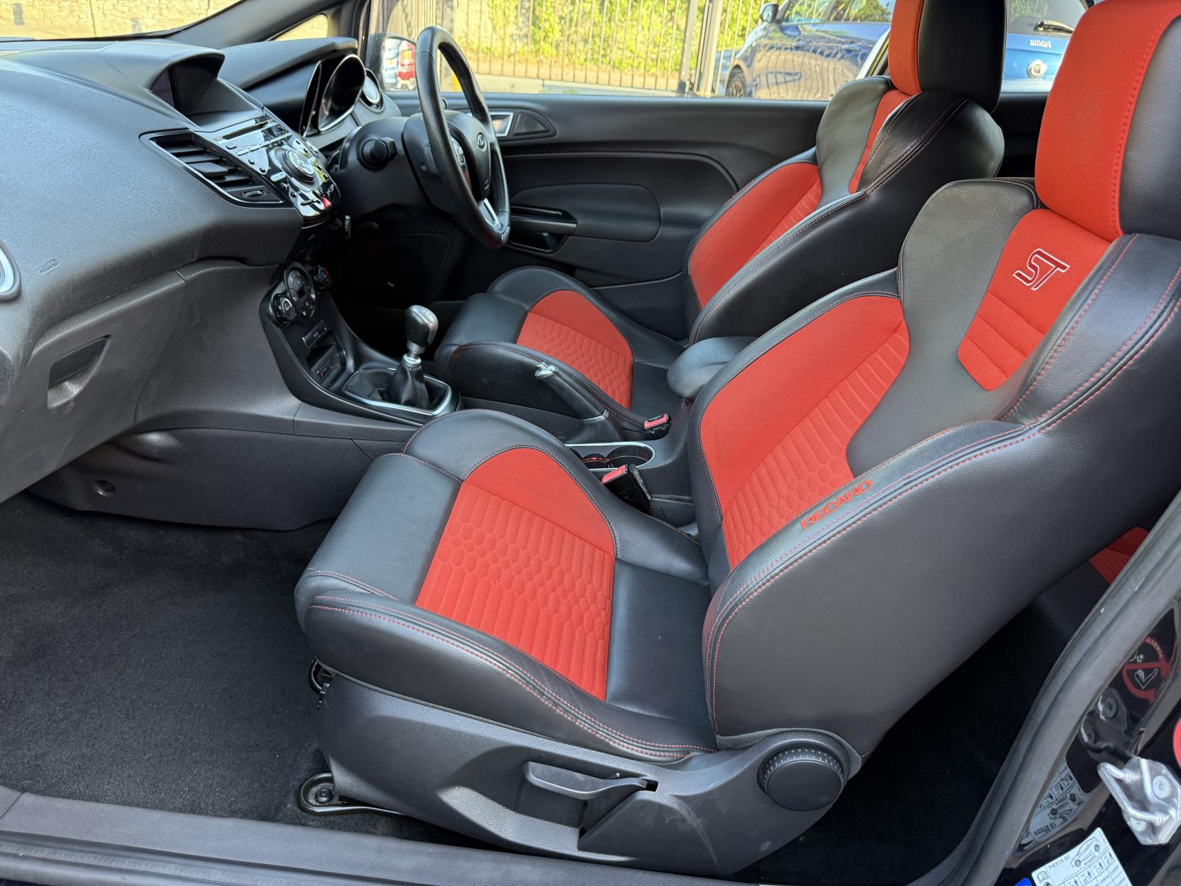 Ford Fiesta 1.6T EcoBoost ST-3 Hatchback 3dr Petrol Manual Euro 5 (s/s) (182 ps)