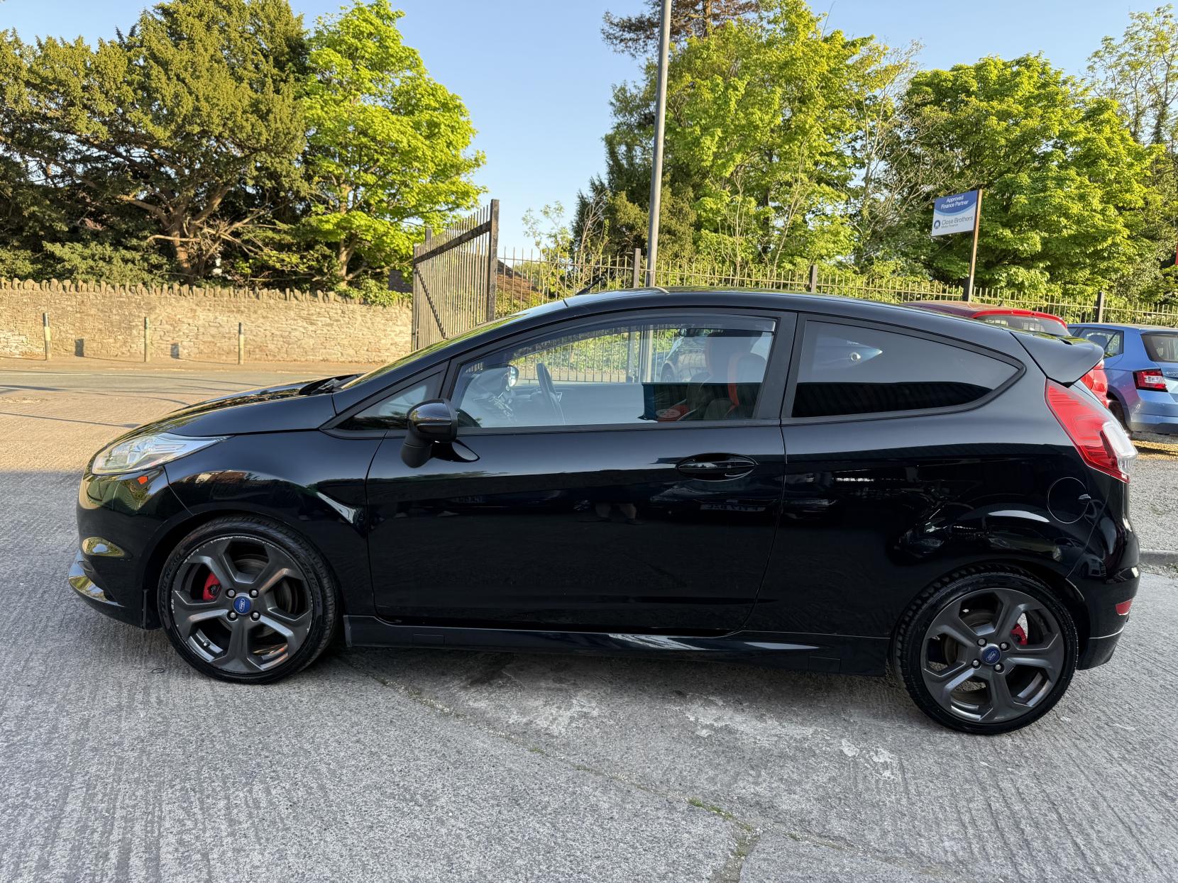 Ford Fiesta 1.6T EcoBoost ST-3 Hatchback 3dr Petrol Manual Euro 5 (s/s) (182 ps)