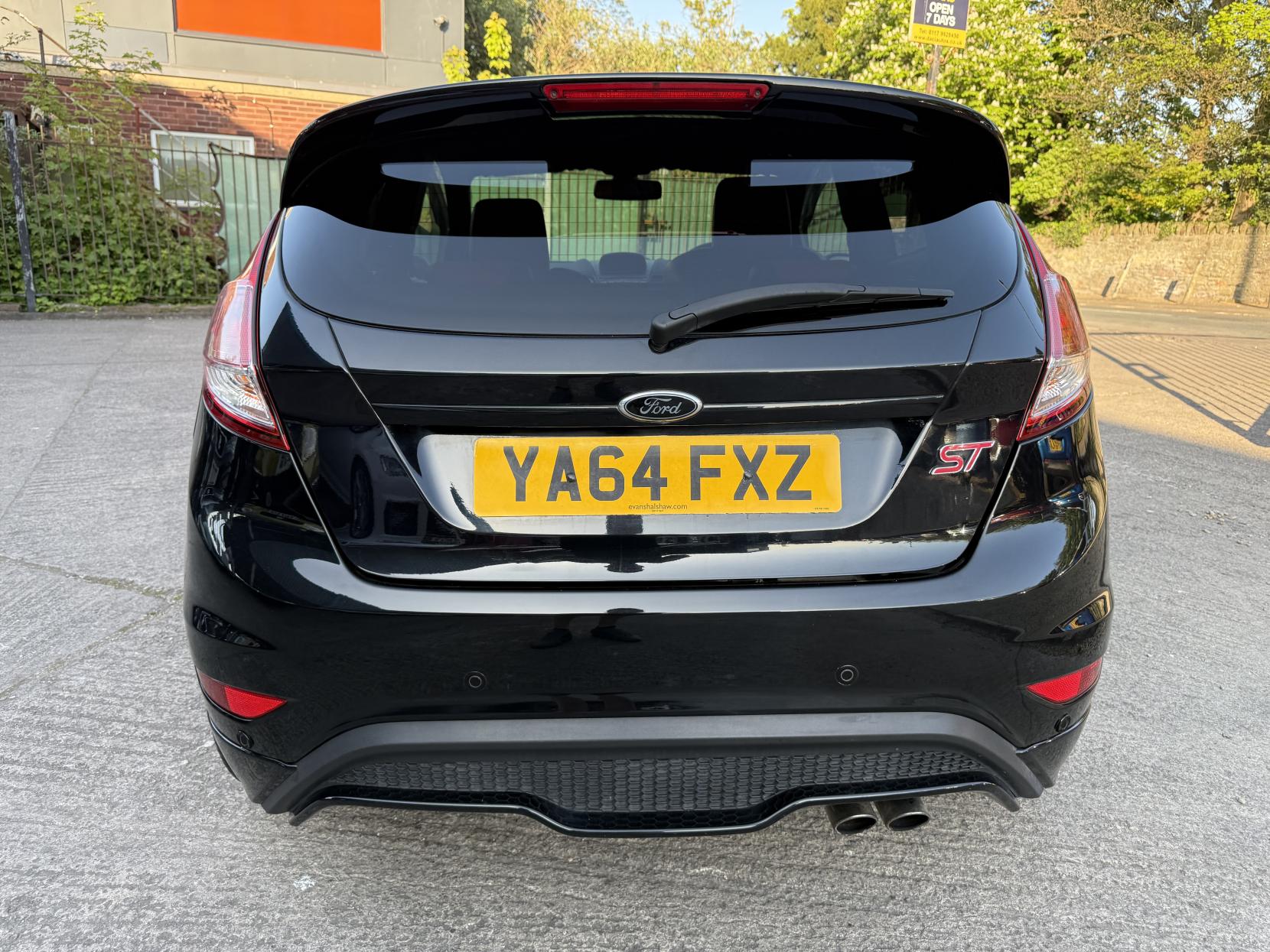 Ford Fiesta 1.6T EcoBoost ST-3 Hatchback 3dr Petrol Manual Euro 5 (s/s) (182 ps)