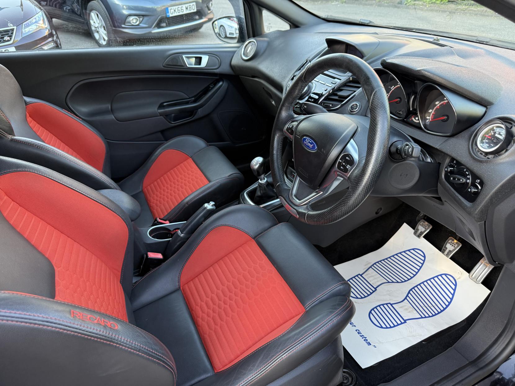 Ford Fiesta 1.6T EcoBoost ST-3 Hatchback 3dr Petrol Manual Euro 5 (s/s) (182 ps)