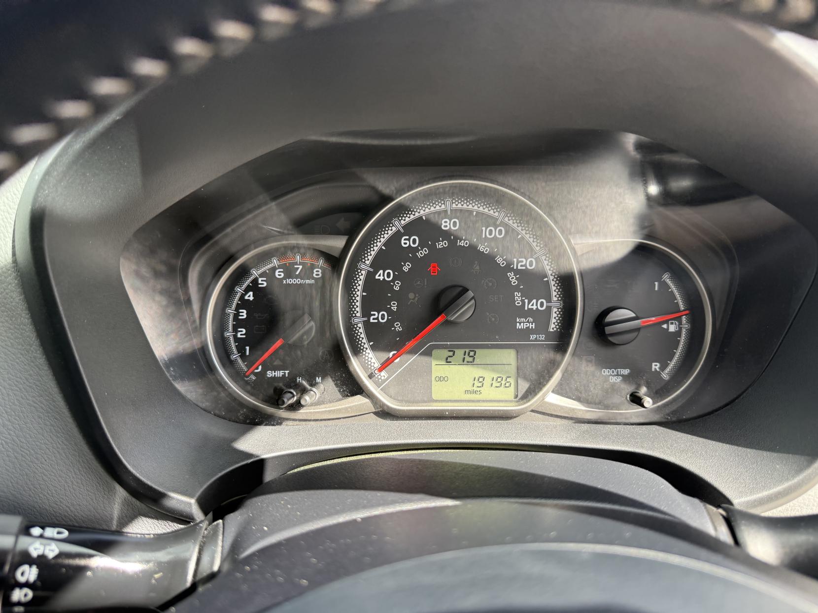 Toyota Yaris 1.33 Dual VVT-i Icon Hatchback 5dr Petrol Manual Euro 5 Euro 5 (99 ps)