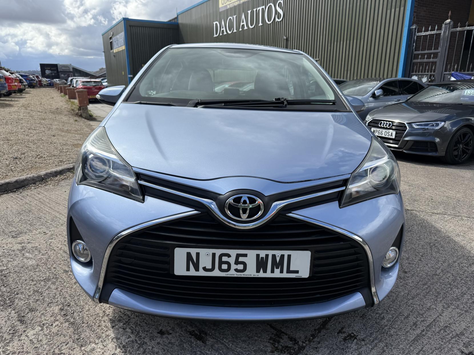 Toyota Yaris 1.33 Dual VVT-i Icon Hatchback 5dr Petrol Manual Euro 5 Euro 5 (99 ps)
