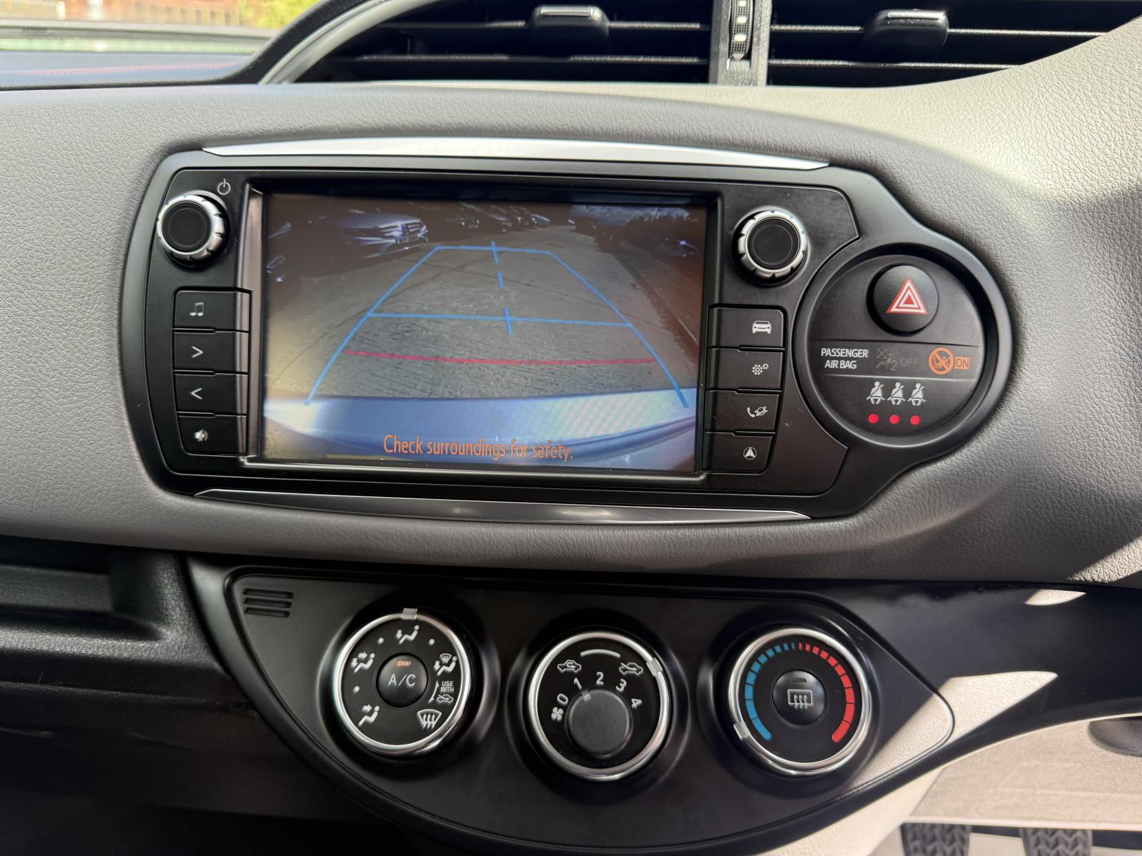 Toyota Yaris 1.33 Dual VVT-i Icon Hatchback 5dr Petrol Manual Euro 5 Euro 5 (99 ps)