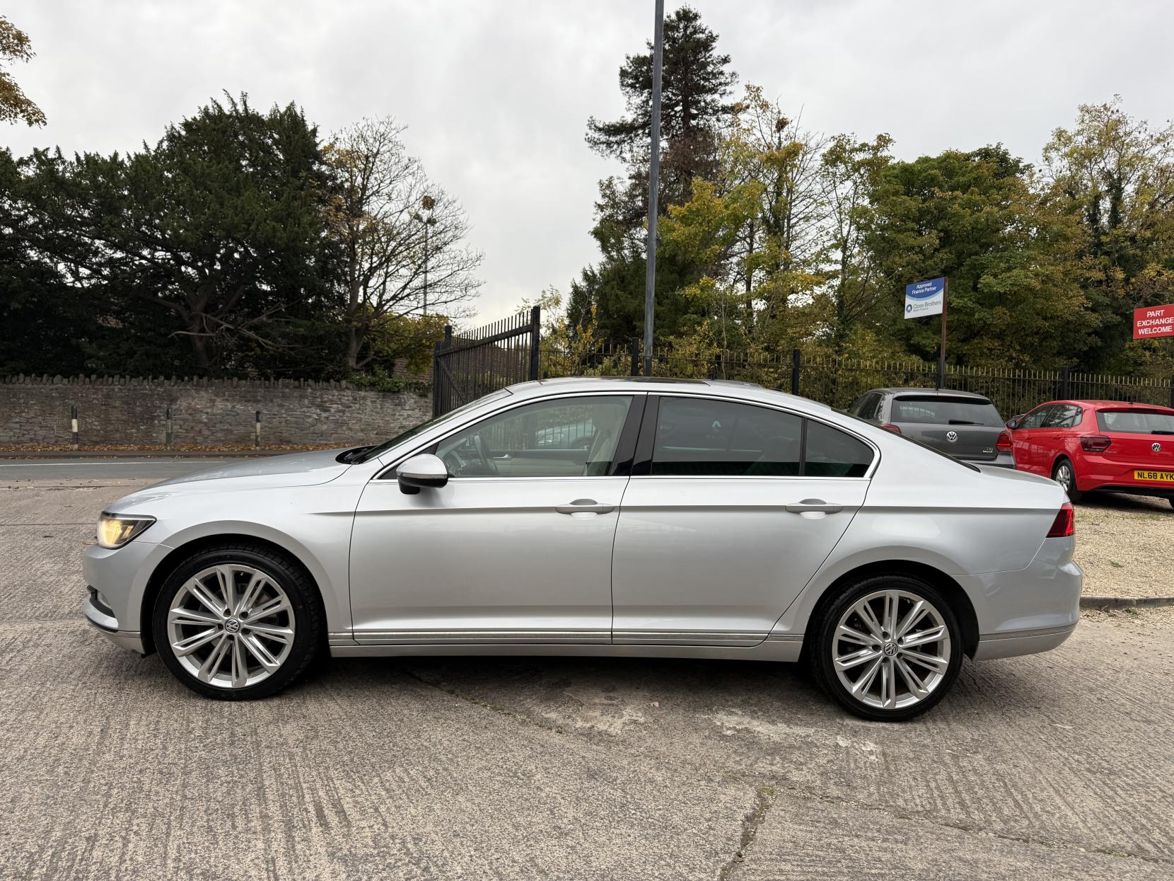 Volkswagen Passat 2.0 TDI BlueMotion Tech GT Saloon 4dr Diesel DSG Euro 6 (s/s) (190 ps)