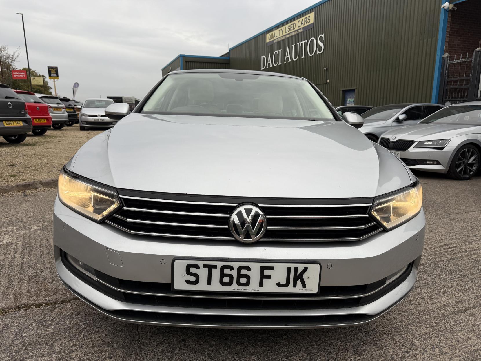 Volkswagen Passat 2.0 TDI BlueMotion Tech GT Saloon 4dr Diesel DSG Euro 6 (s/s) (190 ps)
