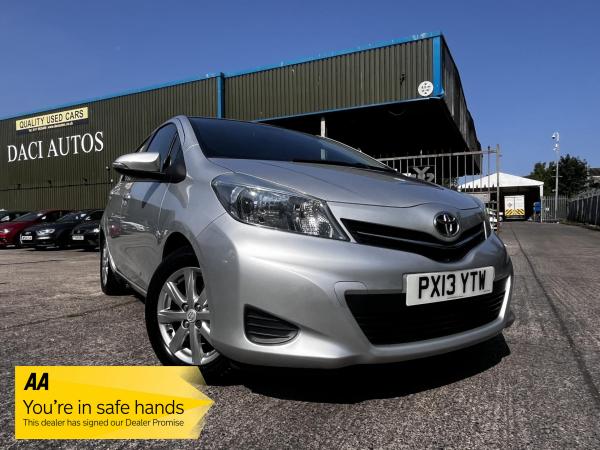 Toyota Yaris 1.33 Dual VVT-i TR Hatchback 5dr Petrol Manual Euro 5 (101 ps)