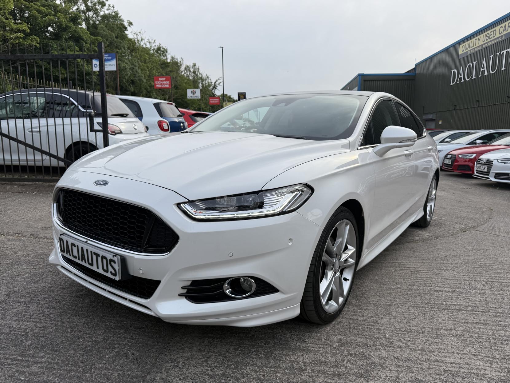 Ford Mondeo 2.0T EcoBoost Titanium Hatchback 5dr Petrol Auto Euro 6 (s/s) (240 ps)