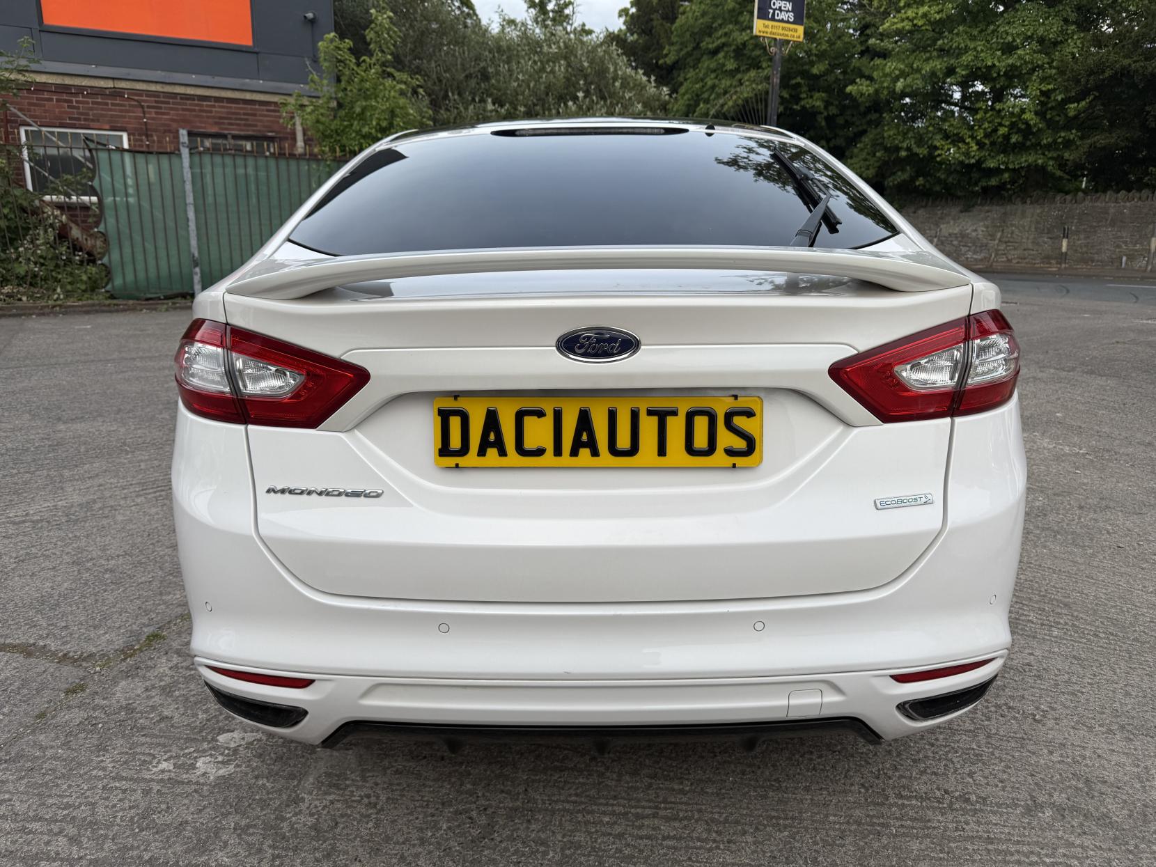 Ford Mondeo 2.0T EcoBoost Titanium Hatchback 5dr Petrol Auto Euro 6 (s/s) (240 ps)