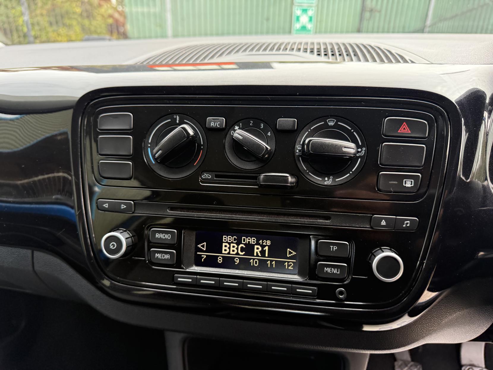 Volkswagen up! 1.0 Move up! Hatchback 3dr Petrol Manual Euro 5 (60 ps)