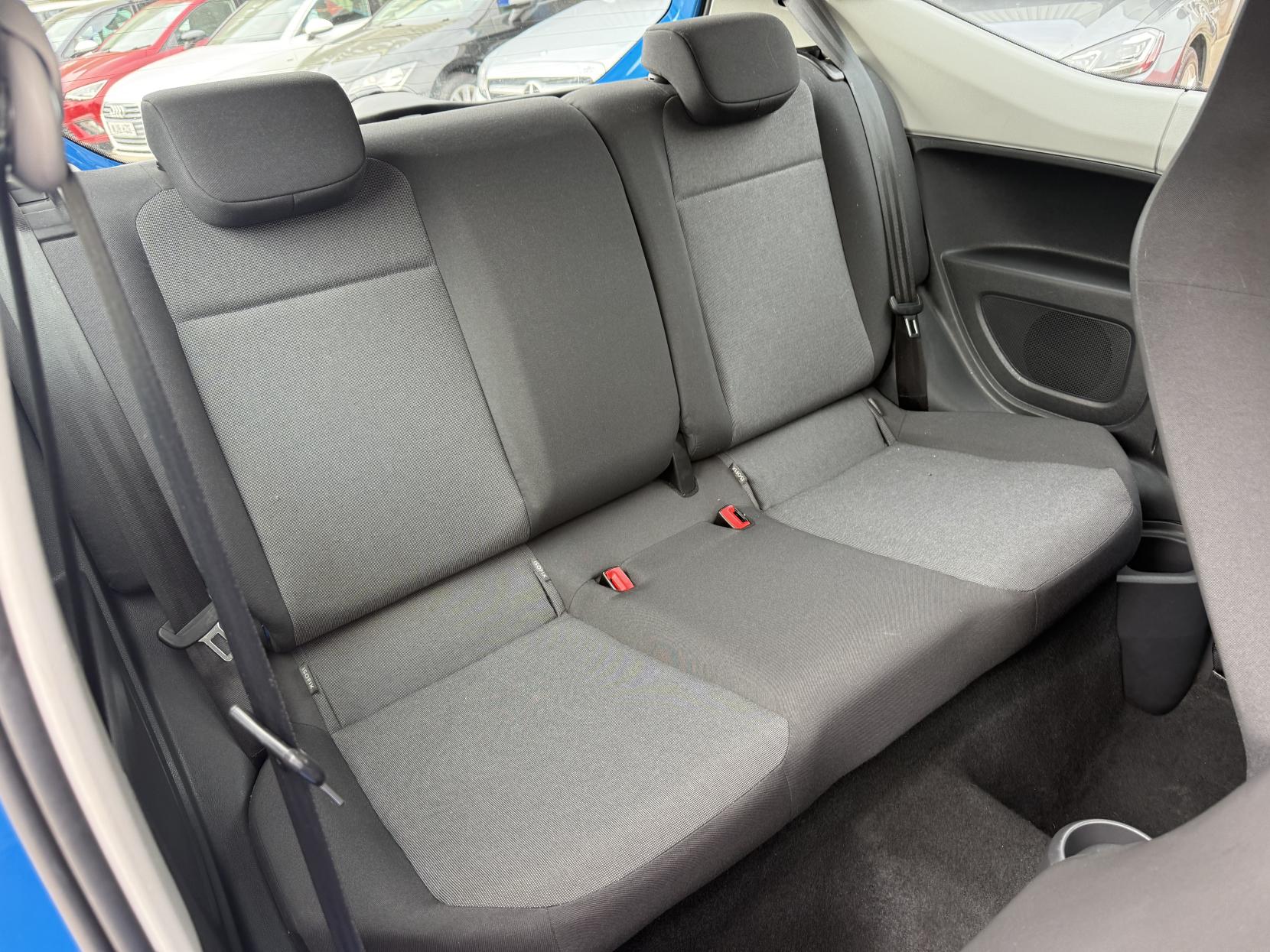 Volkswagen up! 1.0 Move up! Hatchback 3dr Petrol Manual Euro 5 (60 ps)