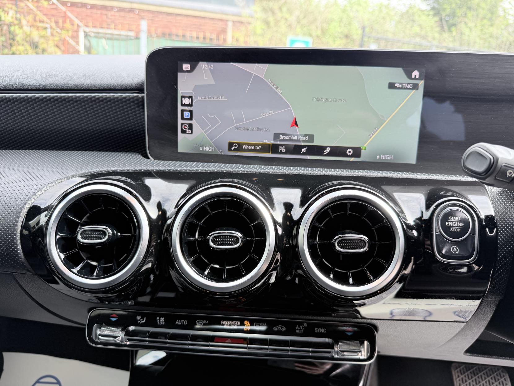 Mercedes-Benz A Class 1.5 A180d Sport (Executive) Hatchback 5dr Diesel 7G-DCT Euro 6 (s/s) (116 ps)