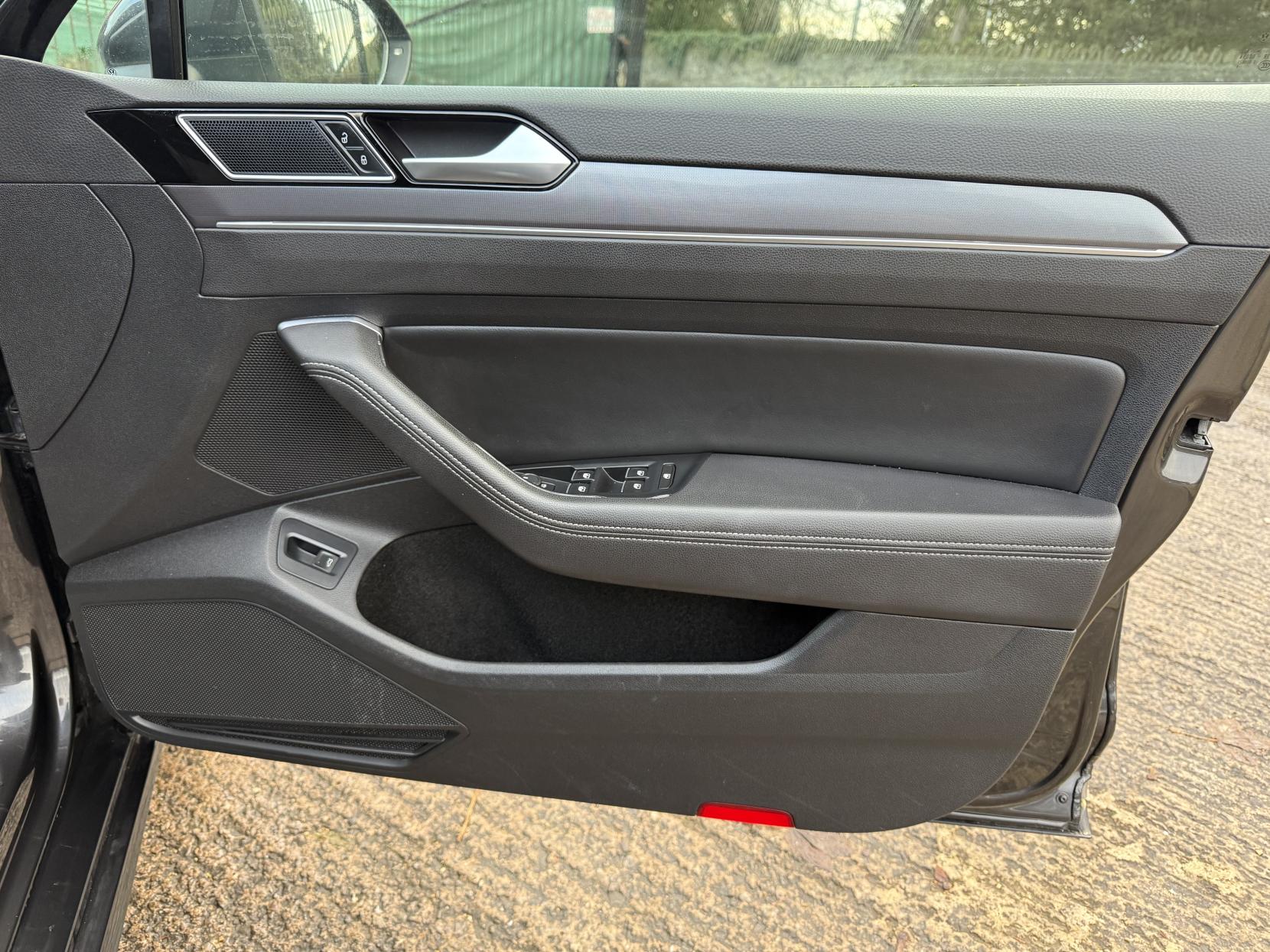 Volkswagen Passat 1.5 TSI EVO R-Line Saloon 4dr Petrol DSG Euro 6 (s/s) (150 ps)