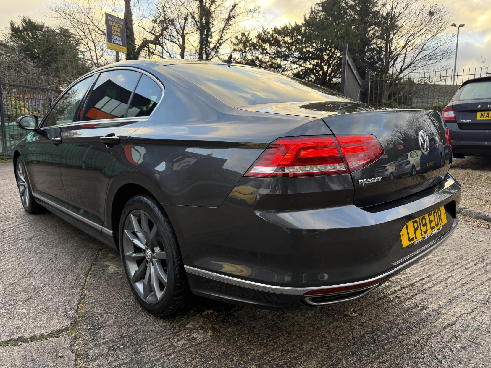 Volkswagen Passat 1.5 TSI EVO R-Line Saloon 4dr Petrol DSG Euro 6 (s/s) (150 ps)