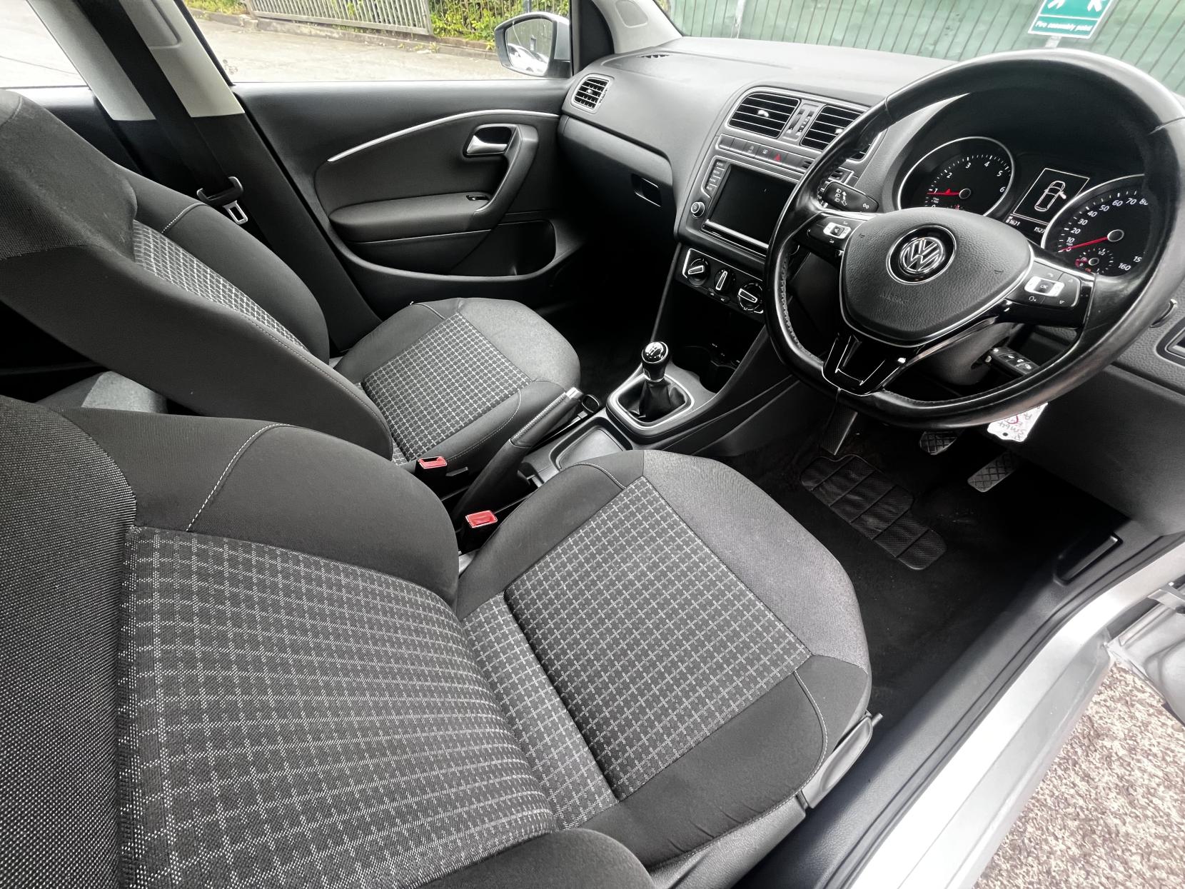 Volkswagen Polo 1.0 BlueMotion Tech SE Hatchback 5dr Petrol Manual Euro 6 (s/s) (60 ps)