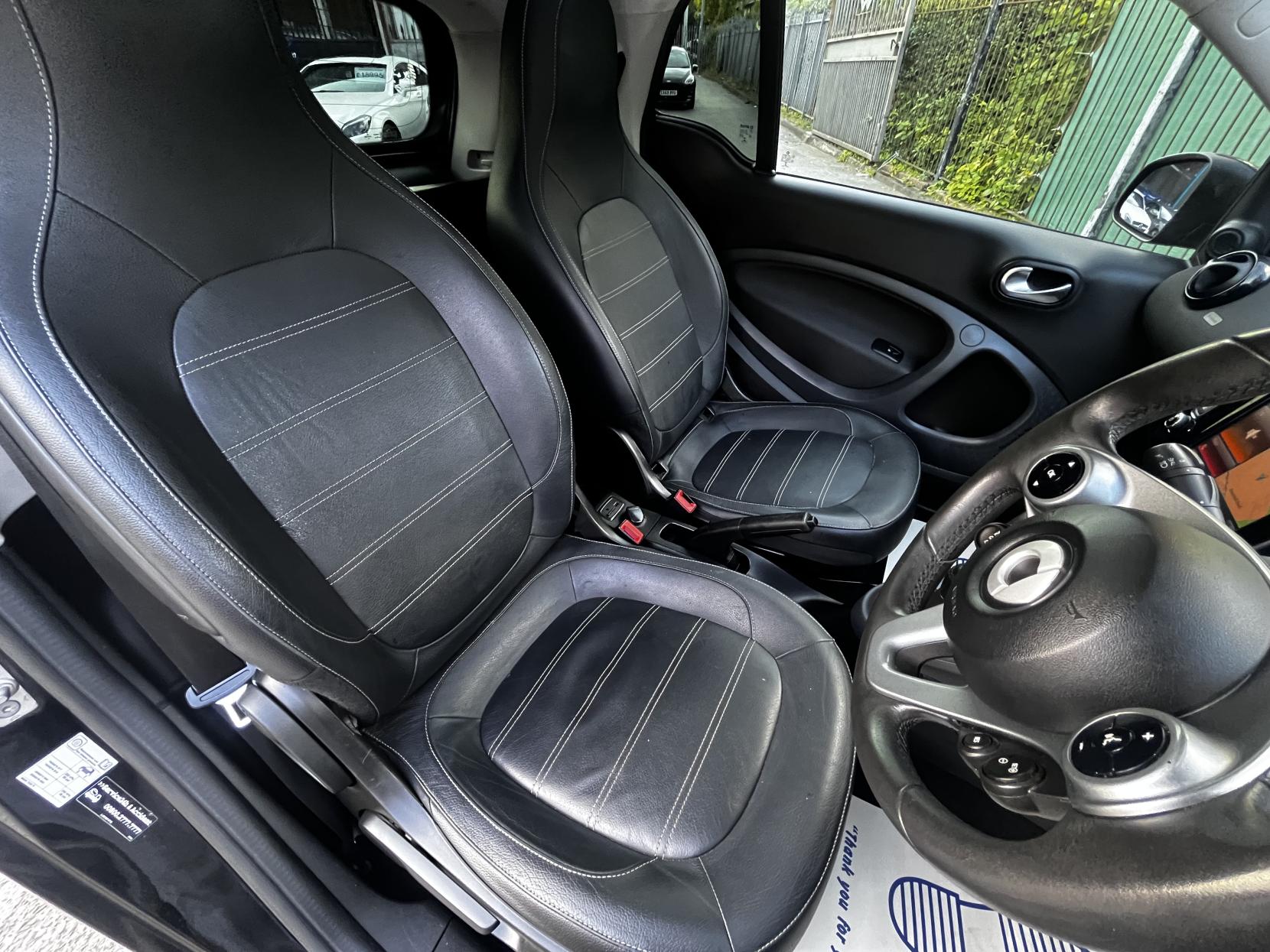 Smart fortwo 1.0 Prime (Premium) Coupe 2dr Petrol Twinamic Euro 6 (s/s) (71 ps)