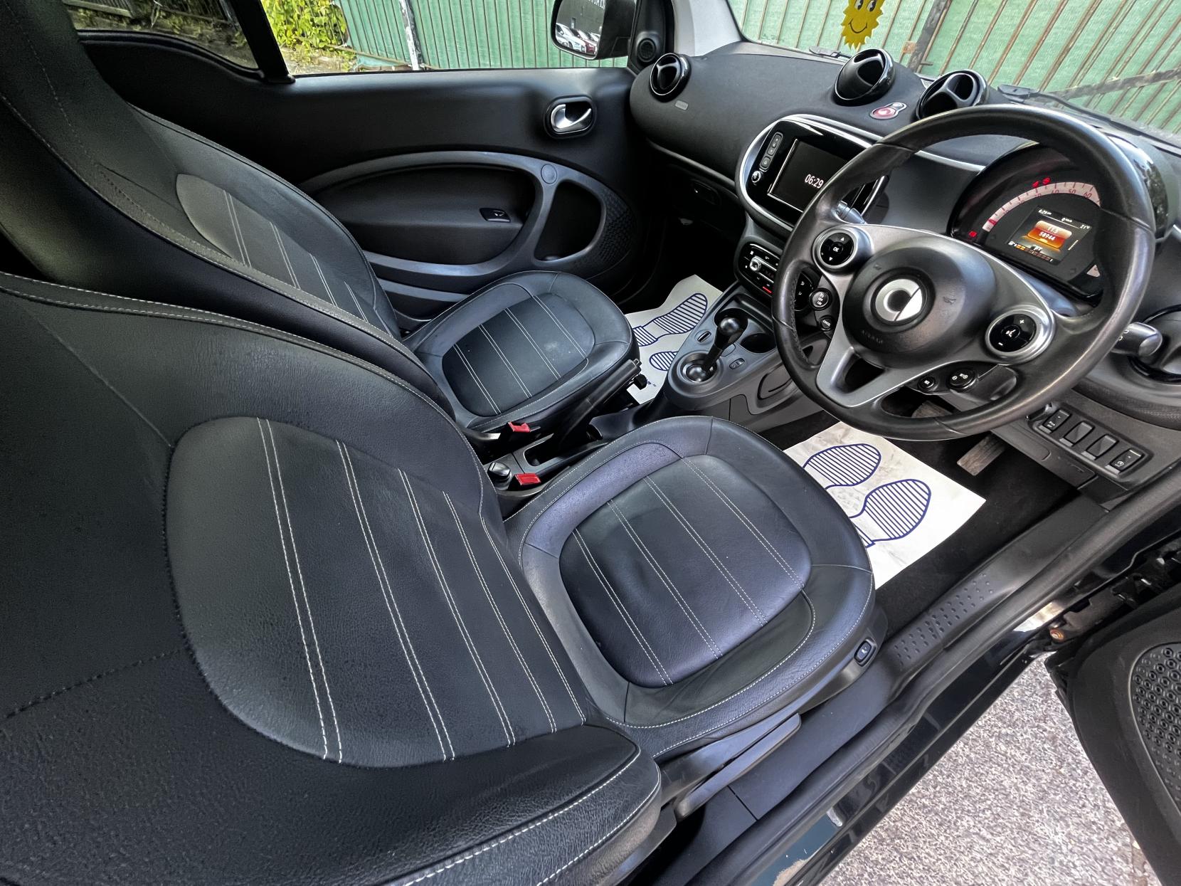 Smart fortwo 1.0 Prime (Premium) Coupe 2dr Petrol Twinamic Euro 6 (s/s) (71 ps)
