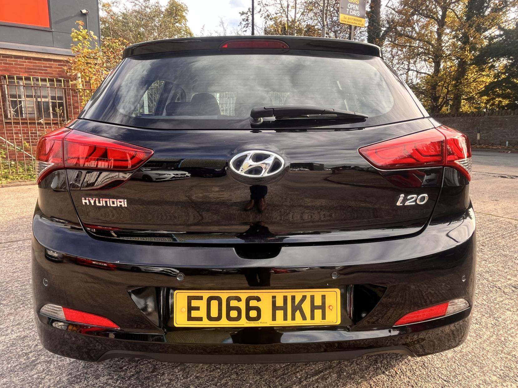 Hyundai i20 1.2 Blue Drive SE Hatchback 5dr Petrol Manual Euro 6 (s/s) (84 ps)