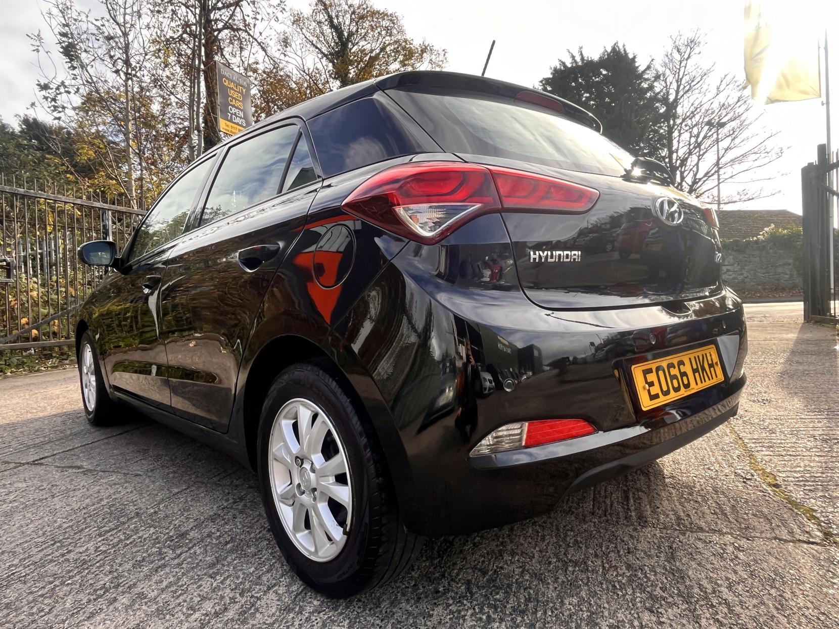 Hyundai i20 1.2 Blue Drive SE Hatchback 5dr Petrol Manual Euro 6 (s/s) (84 ps)