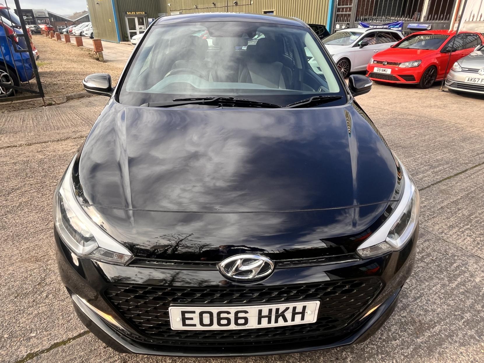 Hyundai i20 1.2 Blue Drive SE Hatchback 5dr Petrol Manual Euro 6 (s/s) (84 ps)