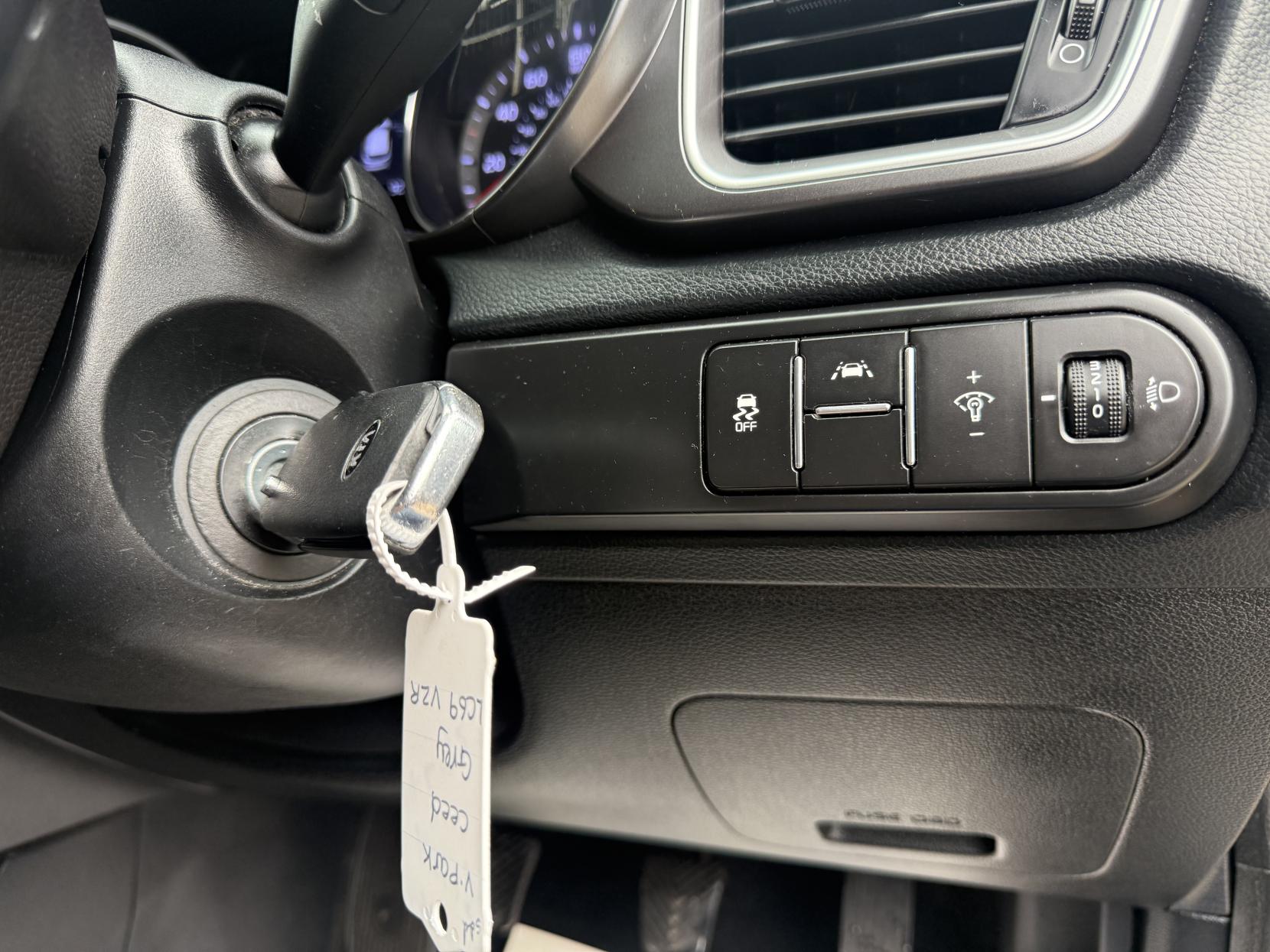 Kia Ceed 1.6 CRDi ECO 2 Hatchback 5dr Diesel Manual Euro 6 (s/s) (114 bhp)