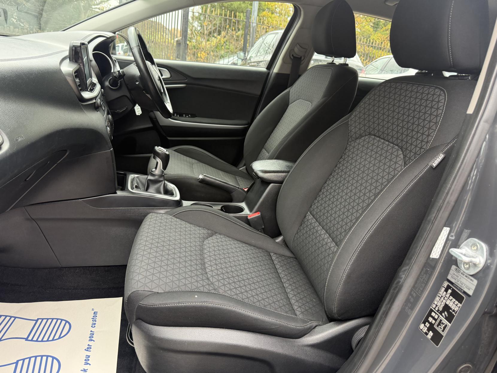 Kia Ceed 1.6 CRDi ECO 2 Hatchback 5dr Diesel Manual Euro 6 (s/s) (114 bhp)