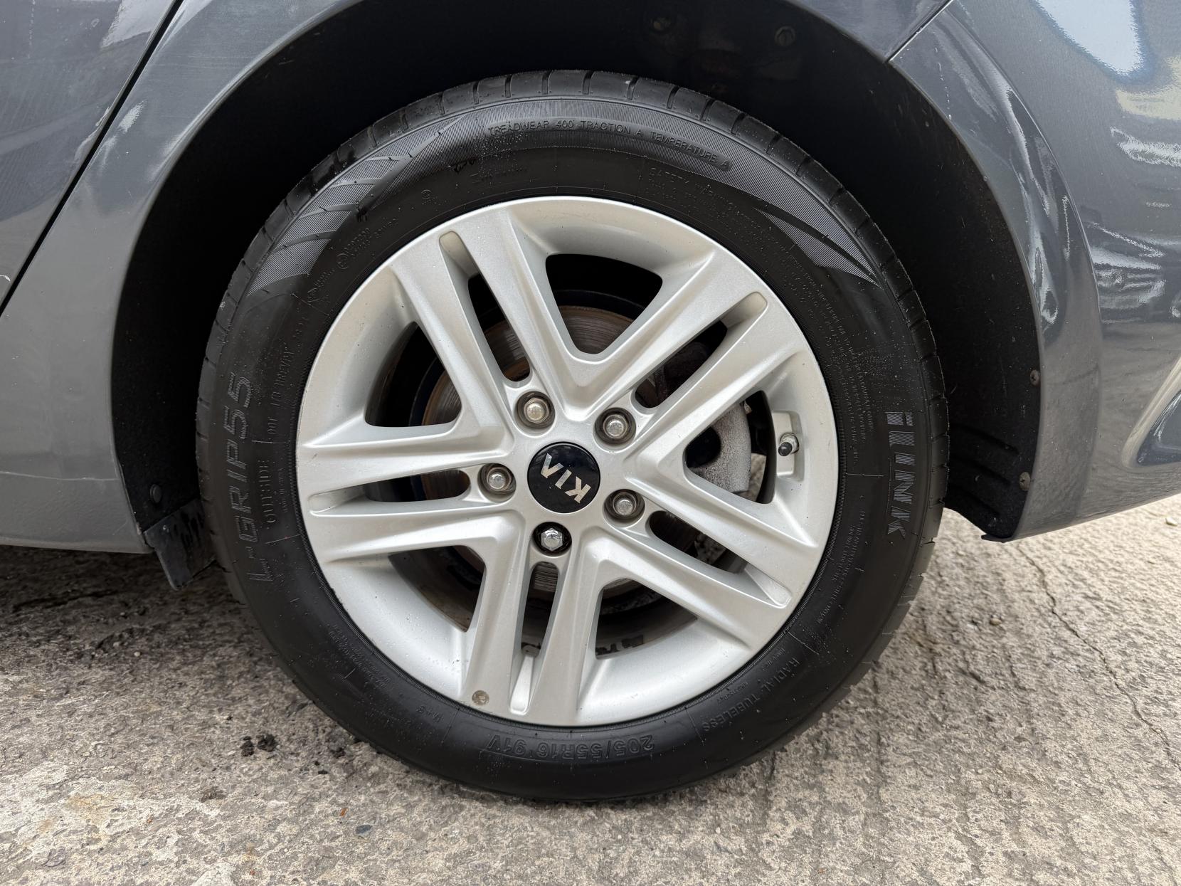 Kia Ceed 1.6 CRDi ECO 2 Hatchback 5dr Diesel Manual Euro 6 (s/s) (114 bhp)