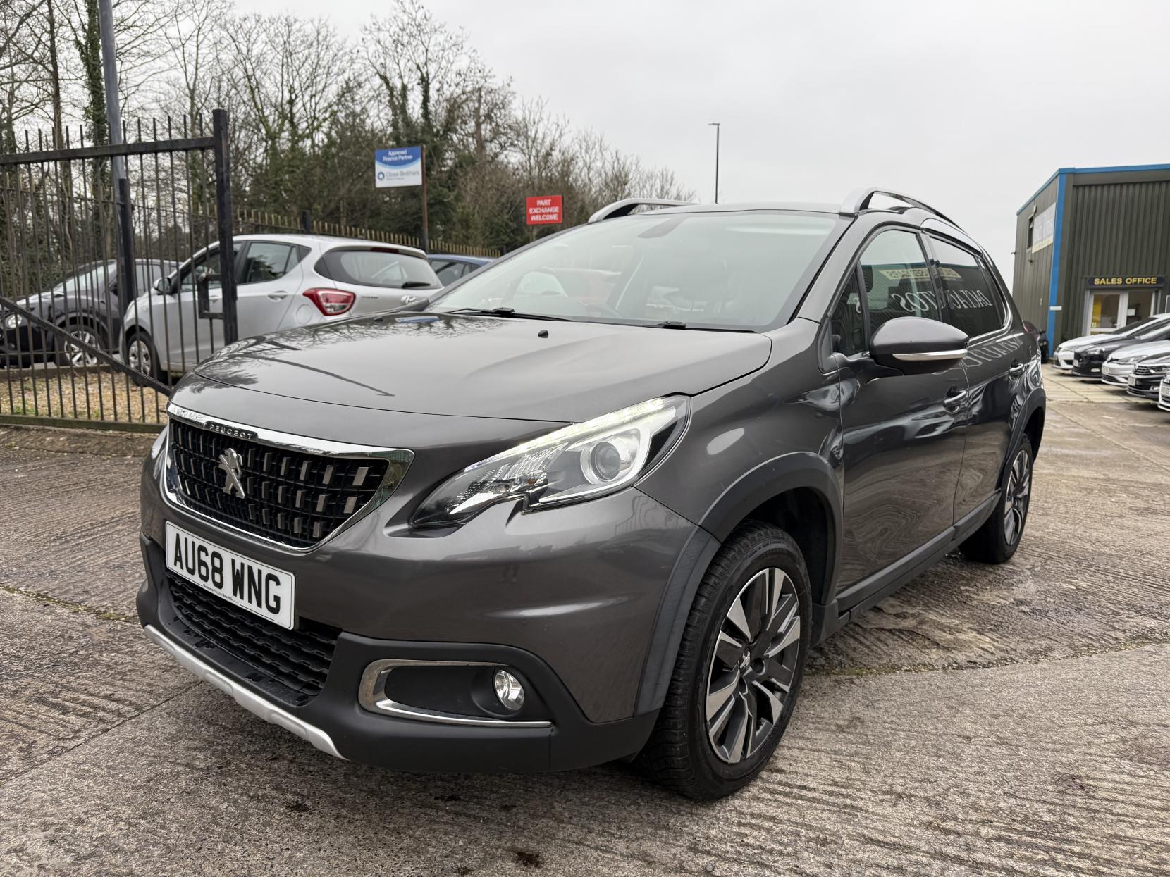 Peugeot 2008 1.2 PureTech Allure Premium SUV 5dr Petrol Manual Euro 6 (s/s) (82 ps)