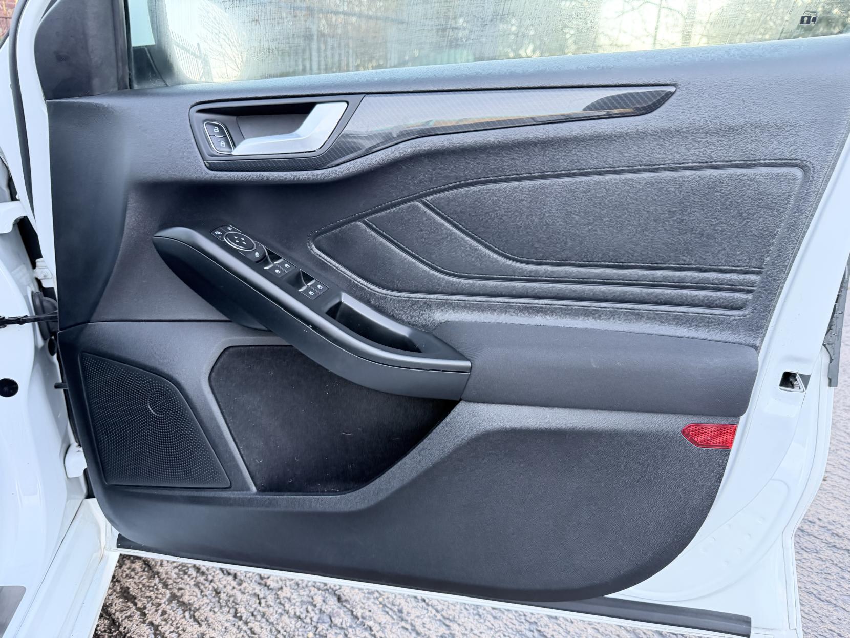 Ford Focus 1.5 EcoBlue ST-Line Estate 5dr Diesel Manual Euro 6 (s/s) (120 ps)