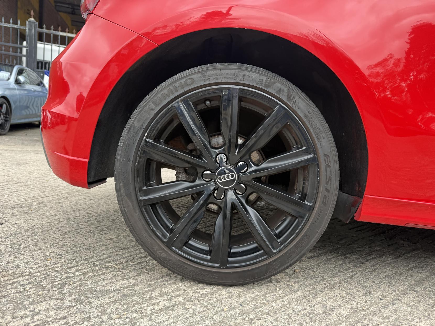 Audi A1 1.4 TFSI S line Style Edition Hatchback 3dr Petrol Manual Euro 5 (s/s) (122 ps)