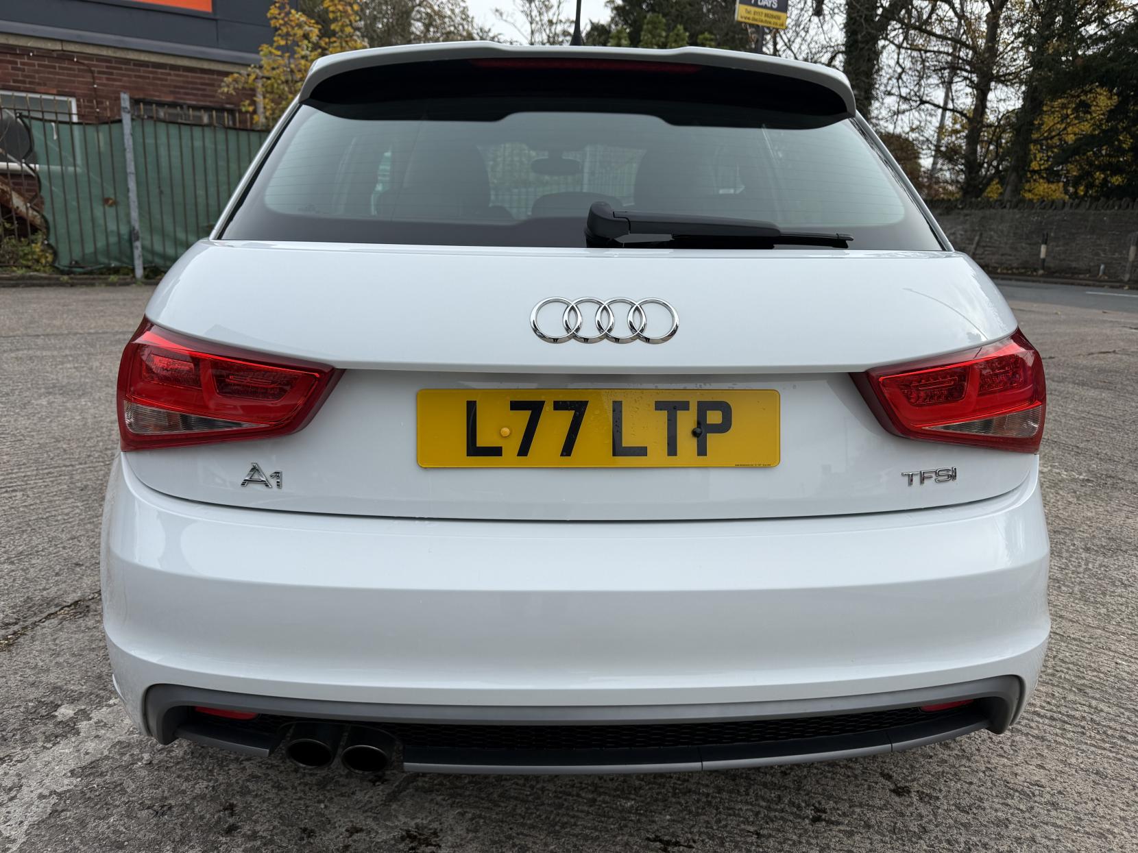 Audi A1 1.4 TFSI S line Sportback 5dr Petrol Manual Euro 5 (s/s) (122 ps)