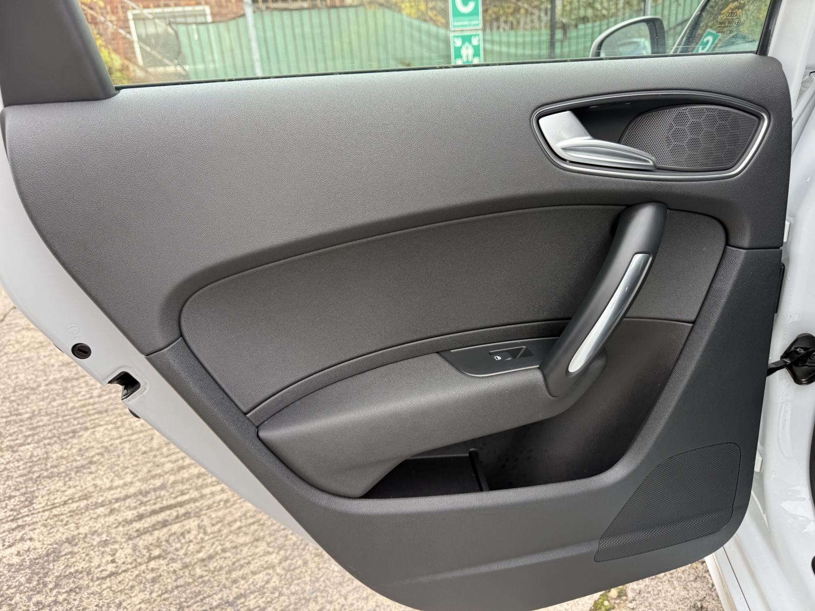 Audi A1 1.4 TFSI S line Sportback 5dr Petrol Manual Euro 5 (s/s) (122 ps)