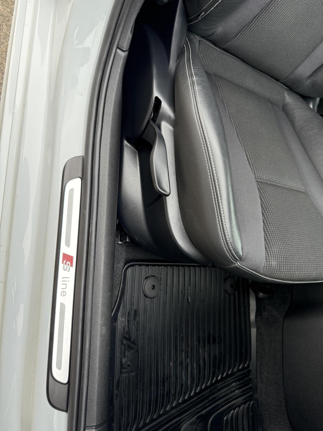 Audi A1 1.4 TFSI S line Sportback 5dr Petrol Manual Euro 5 (s/s) (122 ps)