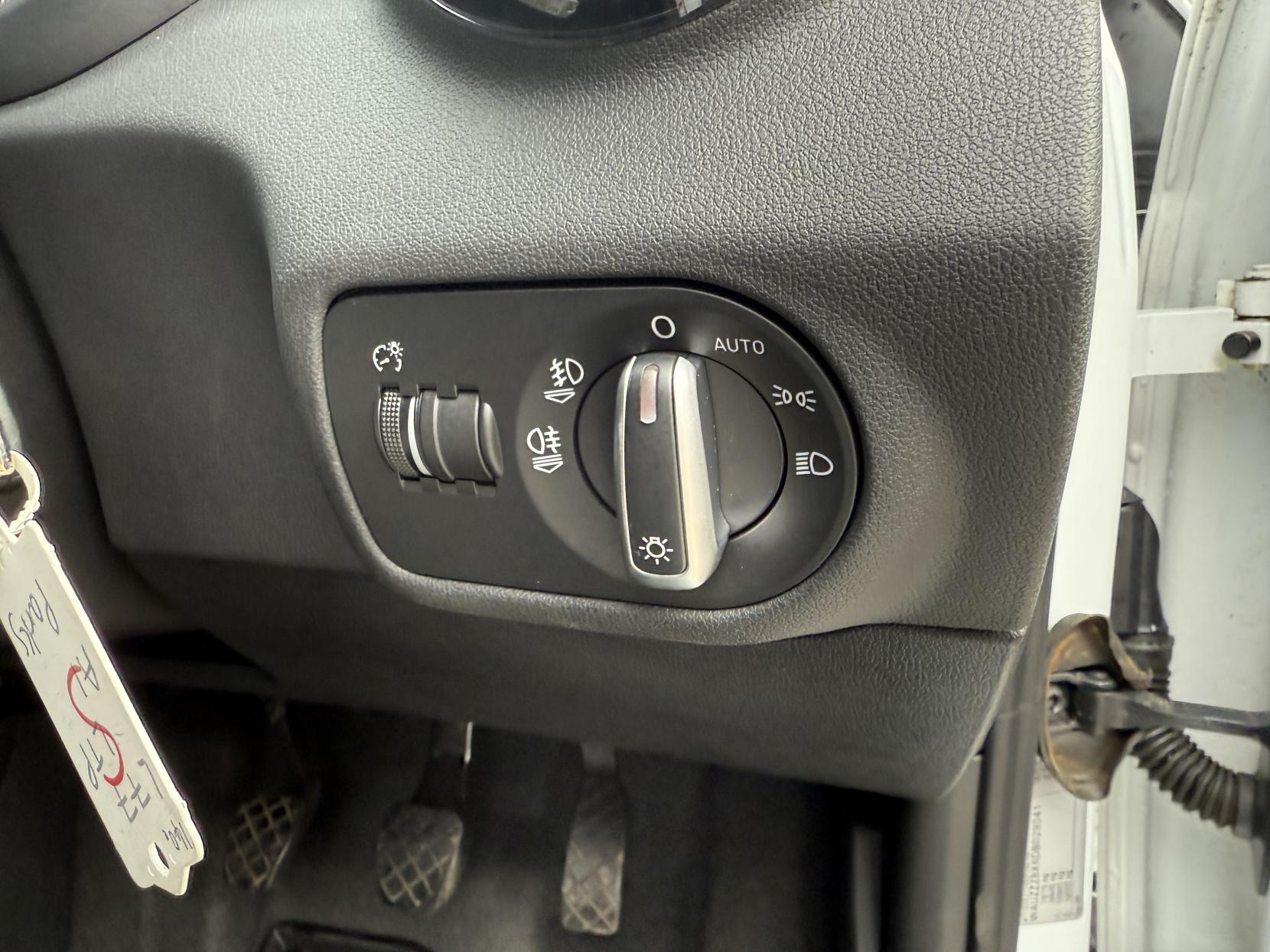 Audi A1 1.4 TFSI S line Sportback 5dr Petrol Manual Euro 5 (s/s) (122 ps)