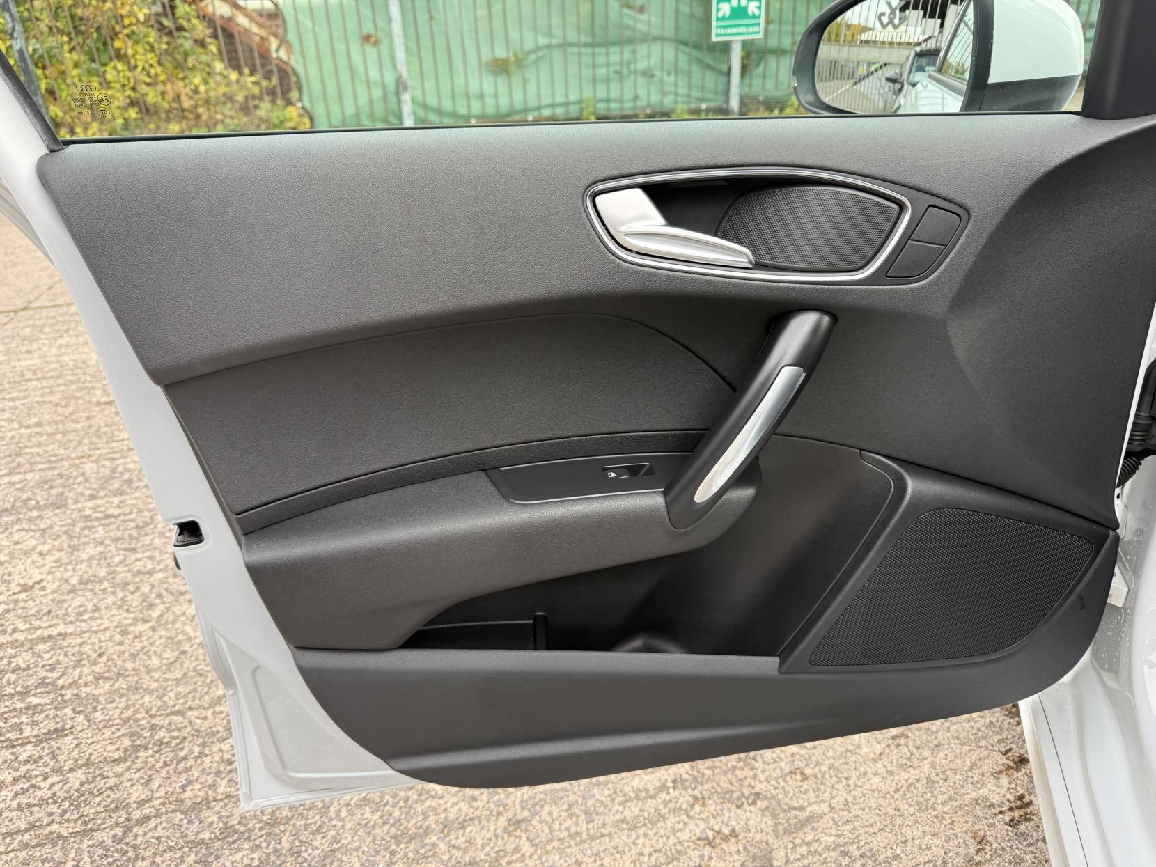 Audi A1 1.4 TFSI S line Sportback 5dr Petrol Manual Euro 5 (s/s) (122 ps)