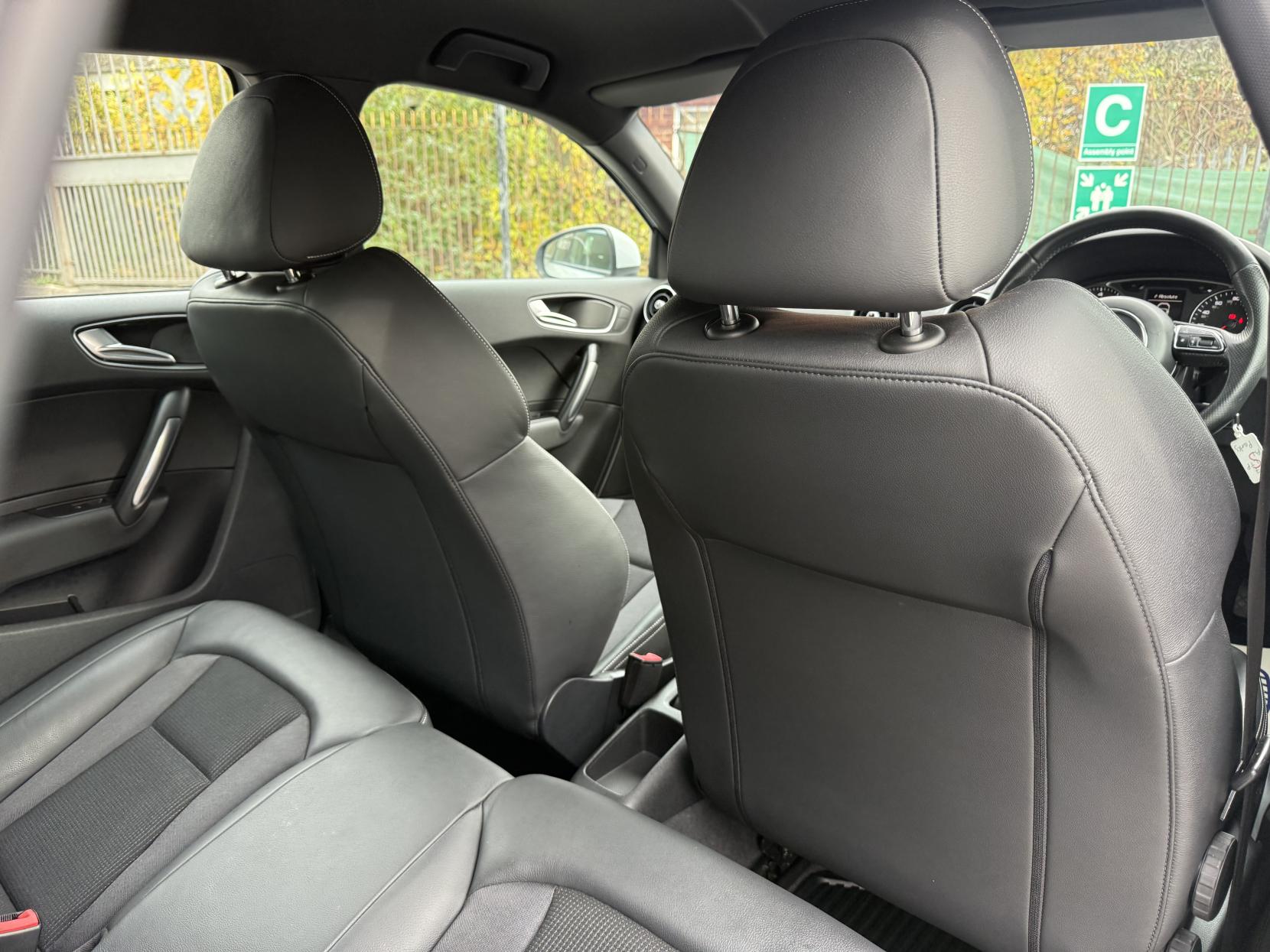 Audi A1 1.4 TFSI S line Sportback 5dr Petrol Manual Euro 5 (s/s) (122 ps)