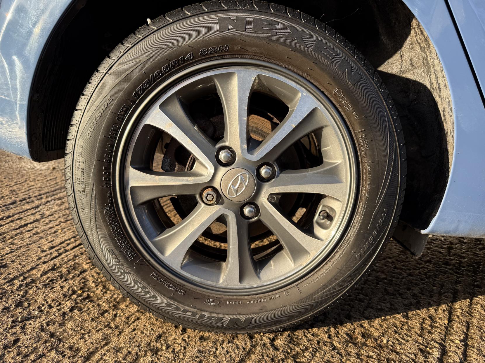 Hyundai i10 1.2 Premium Hatchback 5dr Petrol Manual Euro 5 (87 ps)