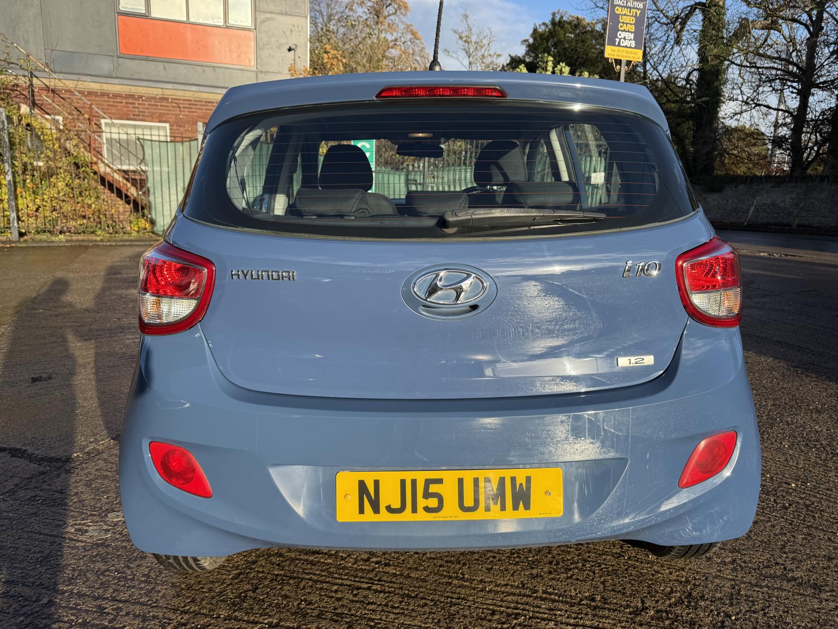 Hyundai i10 1.2 Premium Hatchback 5dr Petrol Manual Euro 5 (87 ps)