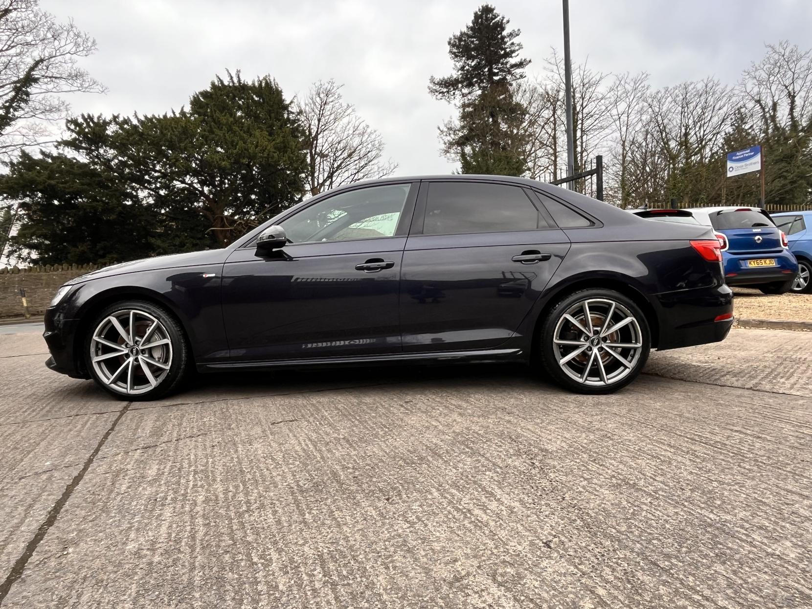 Audi A4 2.0 TDI ultra S line Saloon 4dr Diesel S Tronic Euro 6 (s/s) (190 ps)