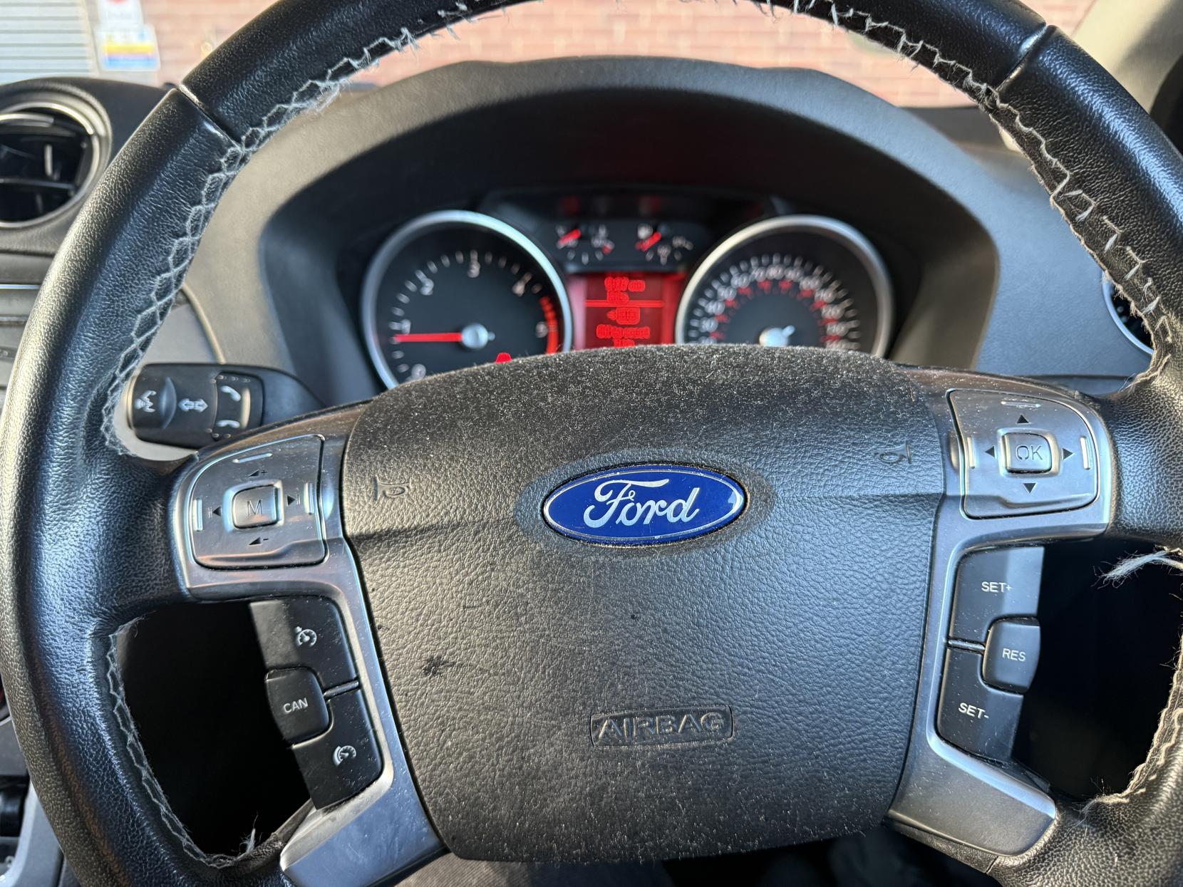 Ford Mondeo 2.0 TDCi Zetec Estate 5dr Diesel Manual Euro 5 (140 ps)