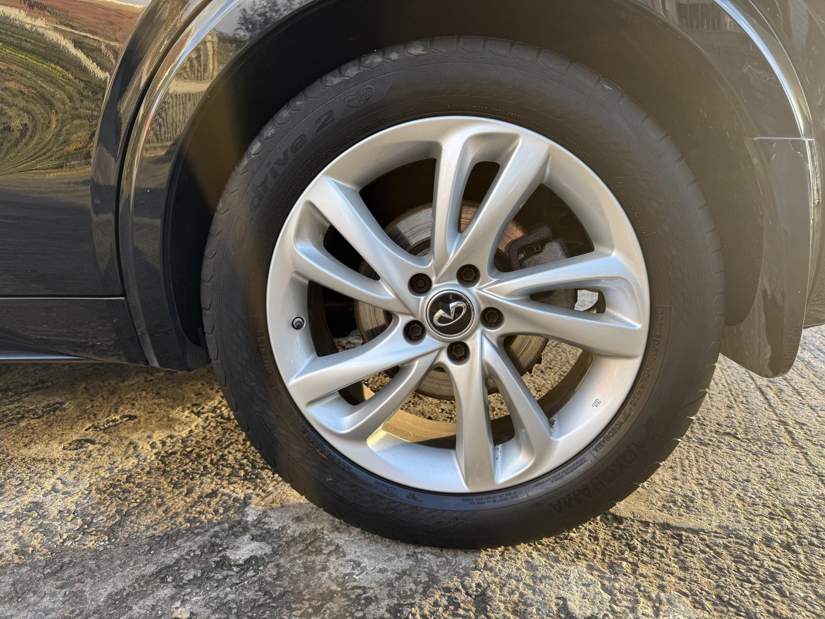 Infiniti Q30 1.5d Premium Tech Hatchback 5dr Diesel Manual Euro 6 (s/s) (109 ps)